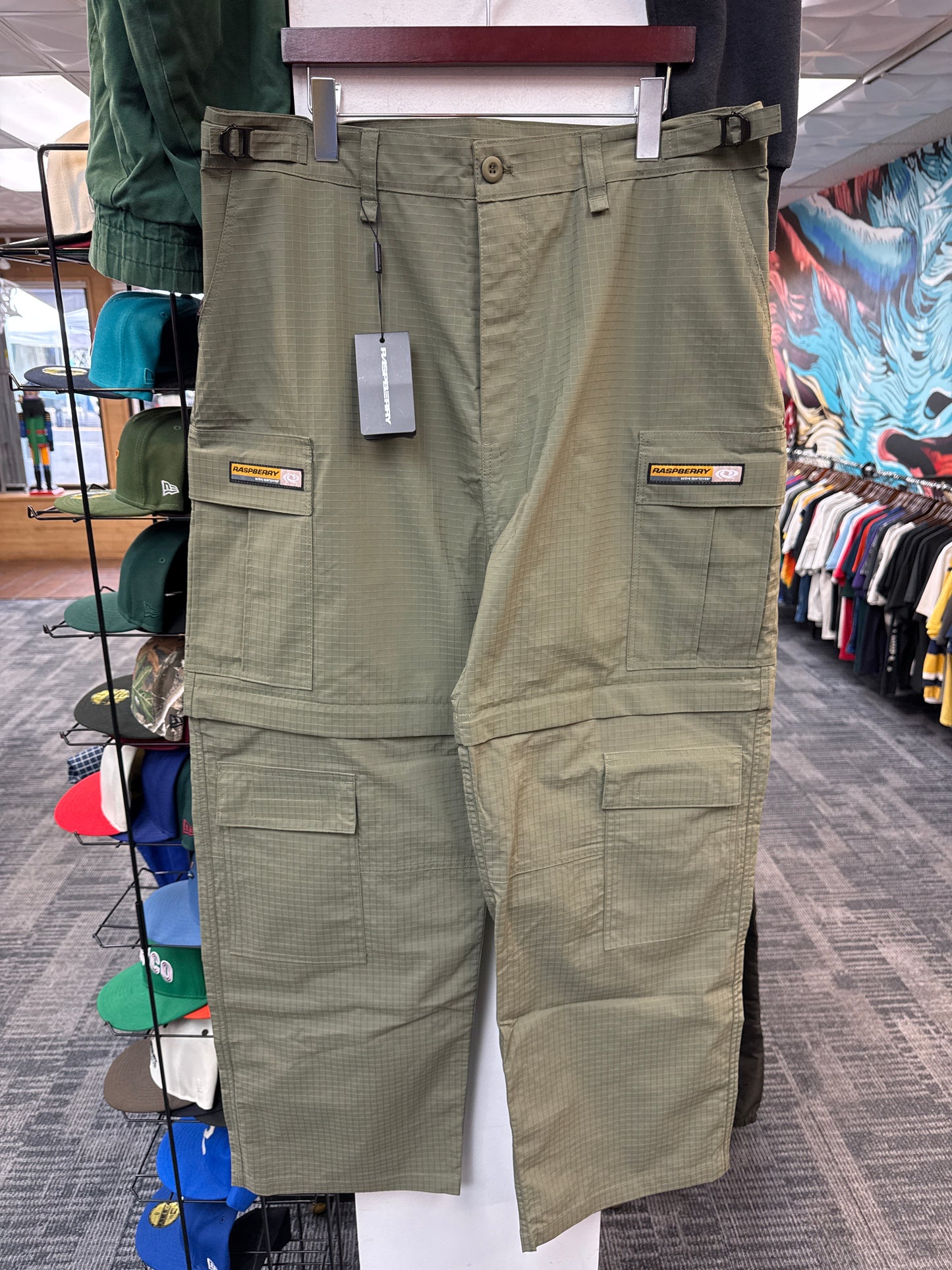 New GV Raspberry Hills Tanker Cargo Pants