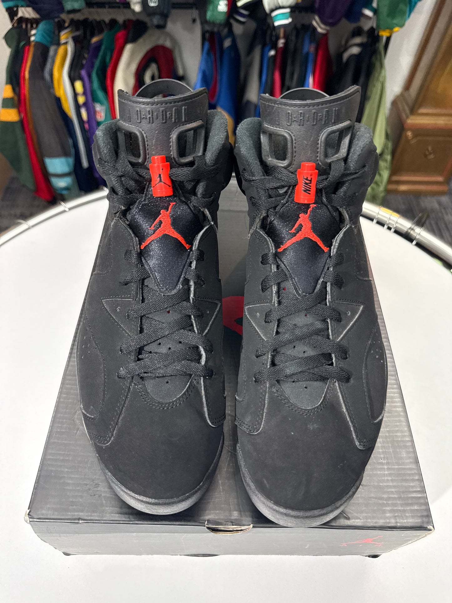 Preowned Jordan 6 Black Infrared (2019)