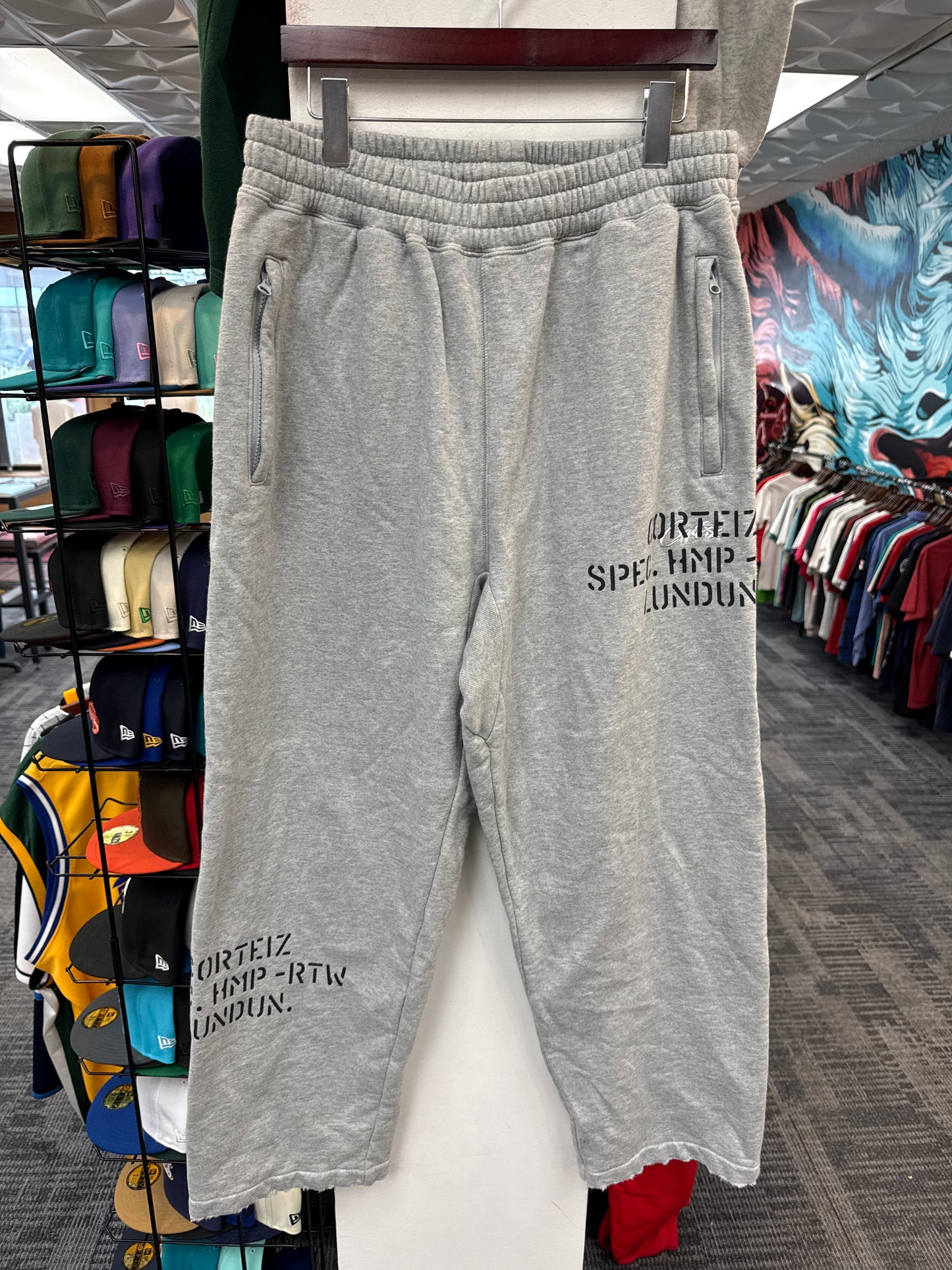 Corteiz HMP Stencil Open Hem Sweatpants