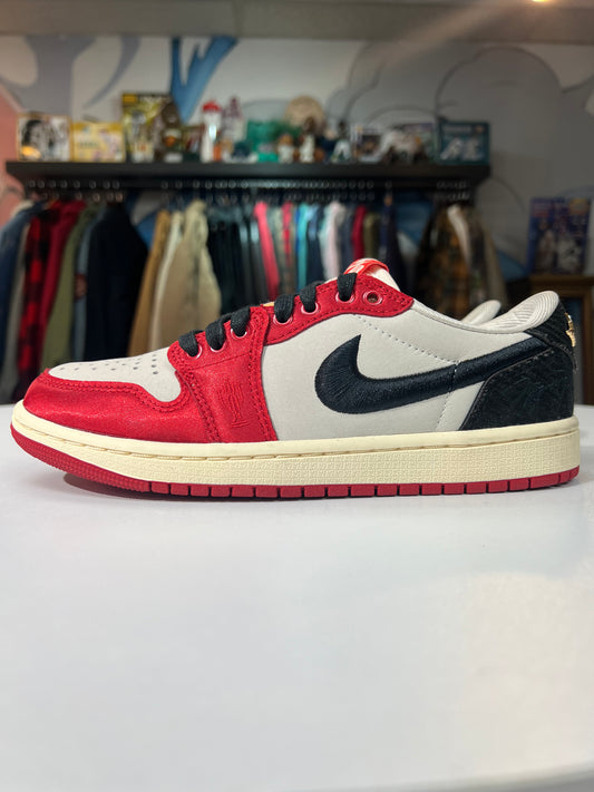 Preowned Jordan 1 Retro Low OG Trophy Room