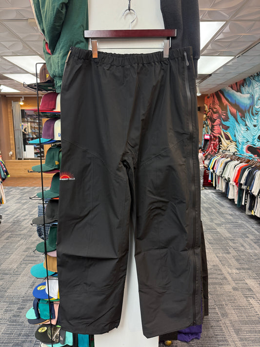 New GV Rasperry Hills Casa Migos Rain Pants