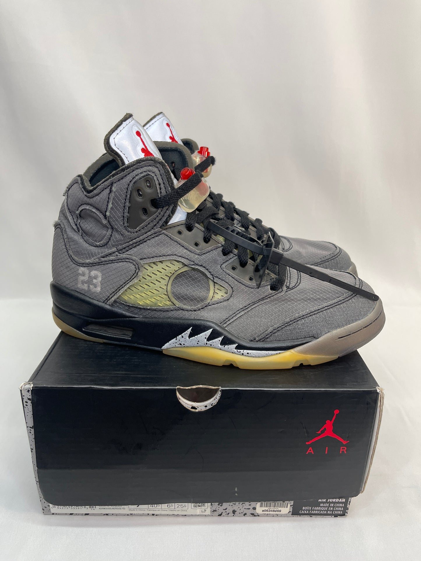 Preowned Off-White Jordan 5 Muslin