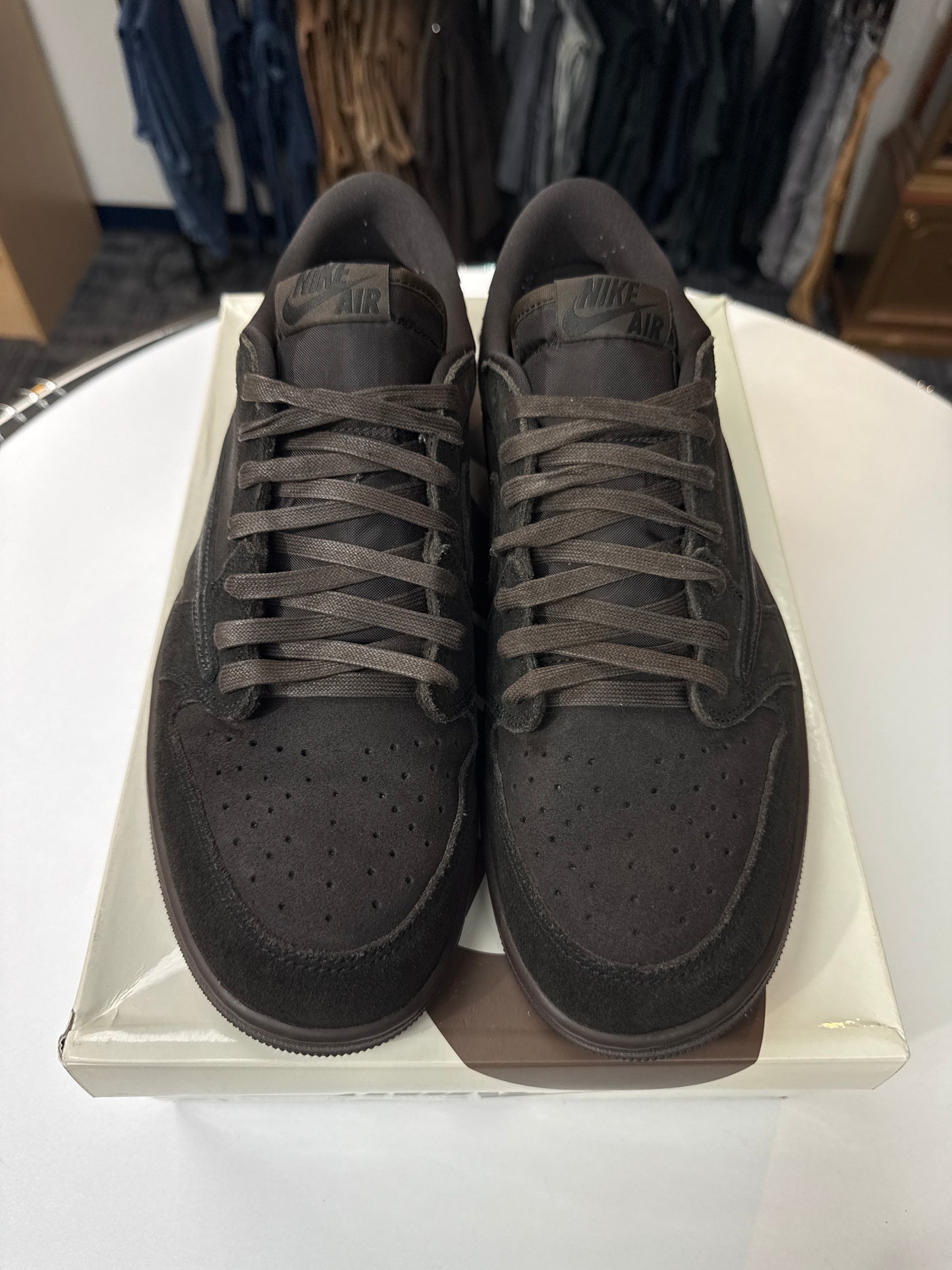 Preowned Travis Scott Jordan 1 Low Velvet Brown