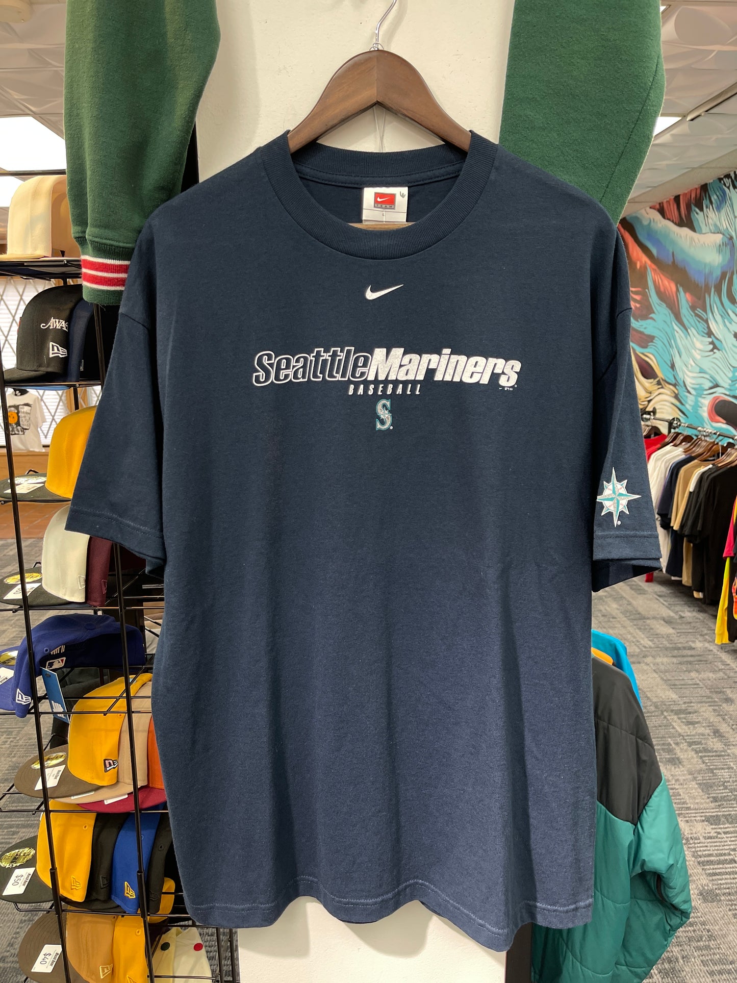 NWT! Mariners Nike tee