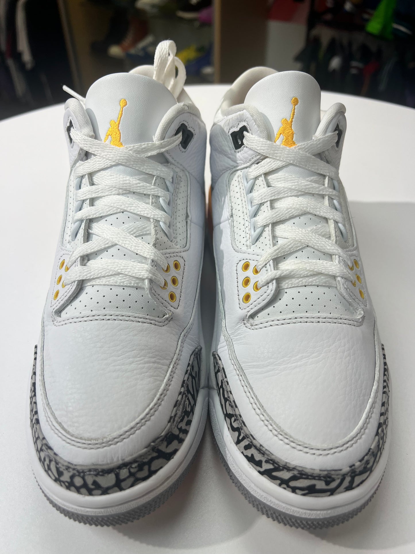 Preowned Jordan 3 Laser Orange