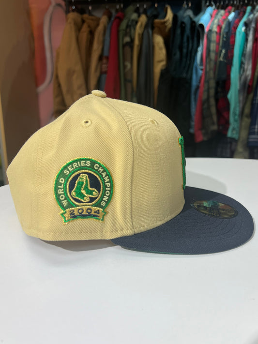 New Era Boston Red Sox MLB Pot of Gold 2004 World Series Fitted Cap