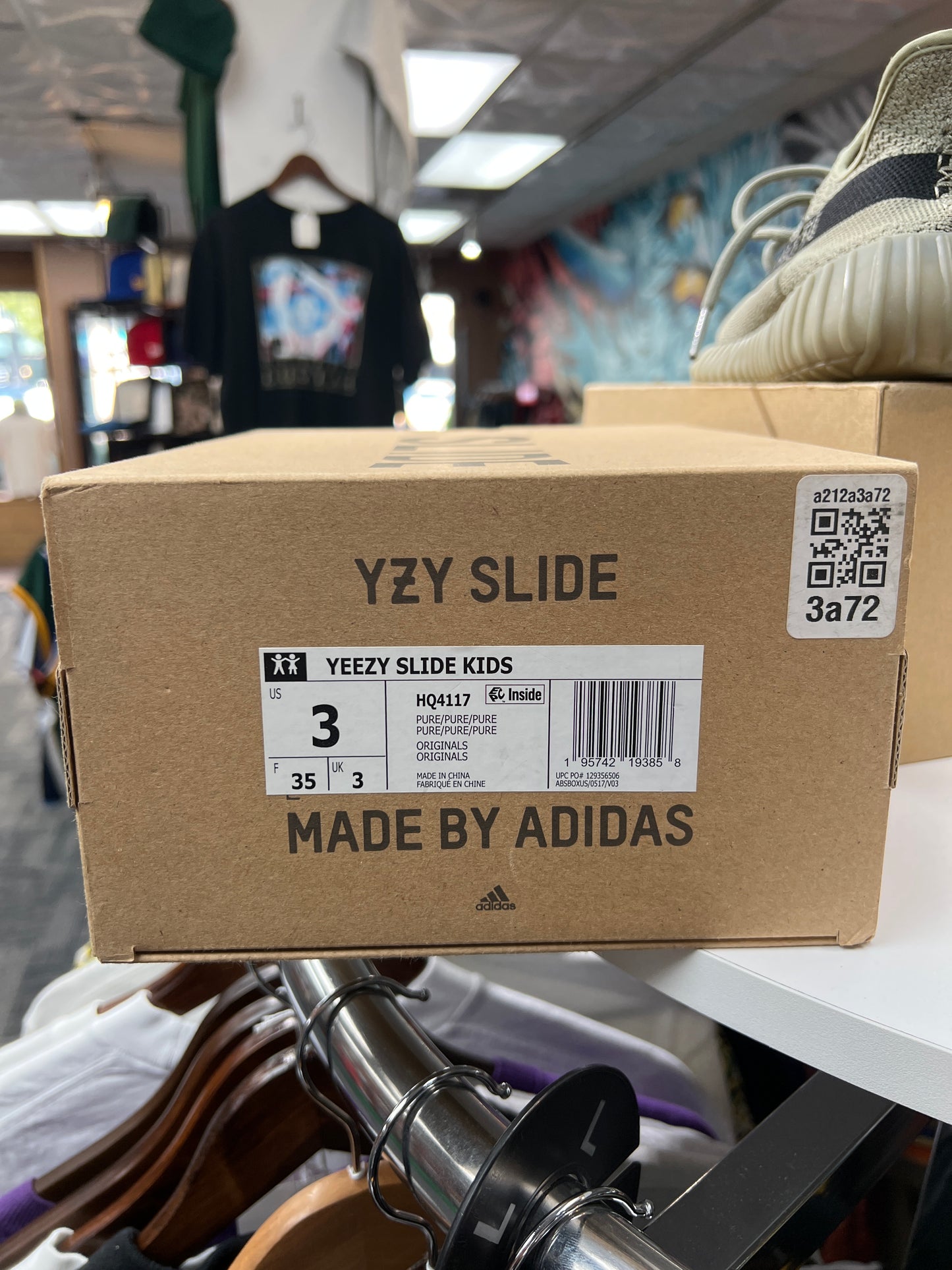 Preowned Adidas Yeezy Slides Pure