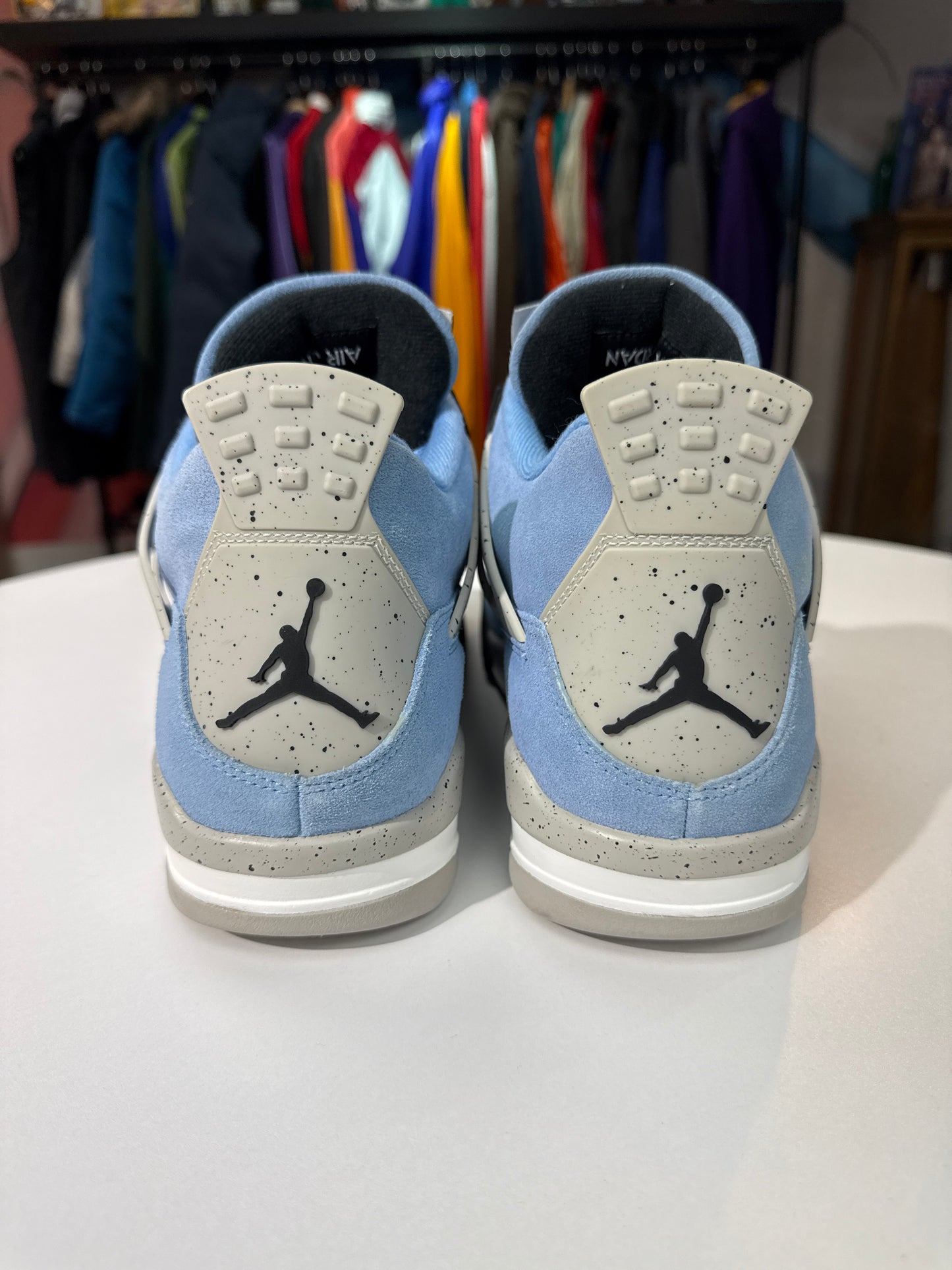 Preowned Jordan 4 University Blue