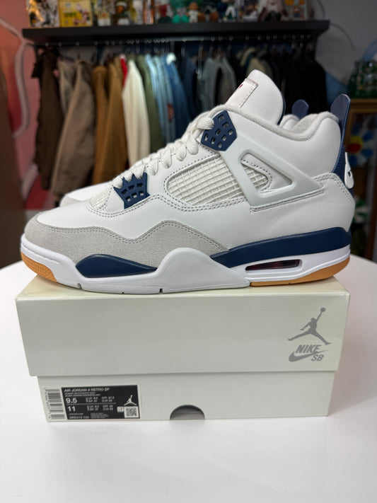 New Navy SB Jordan 4