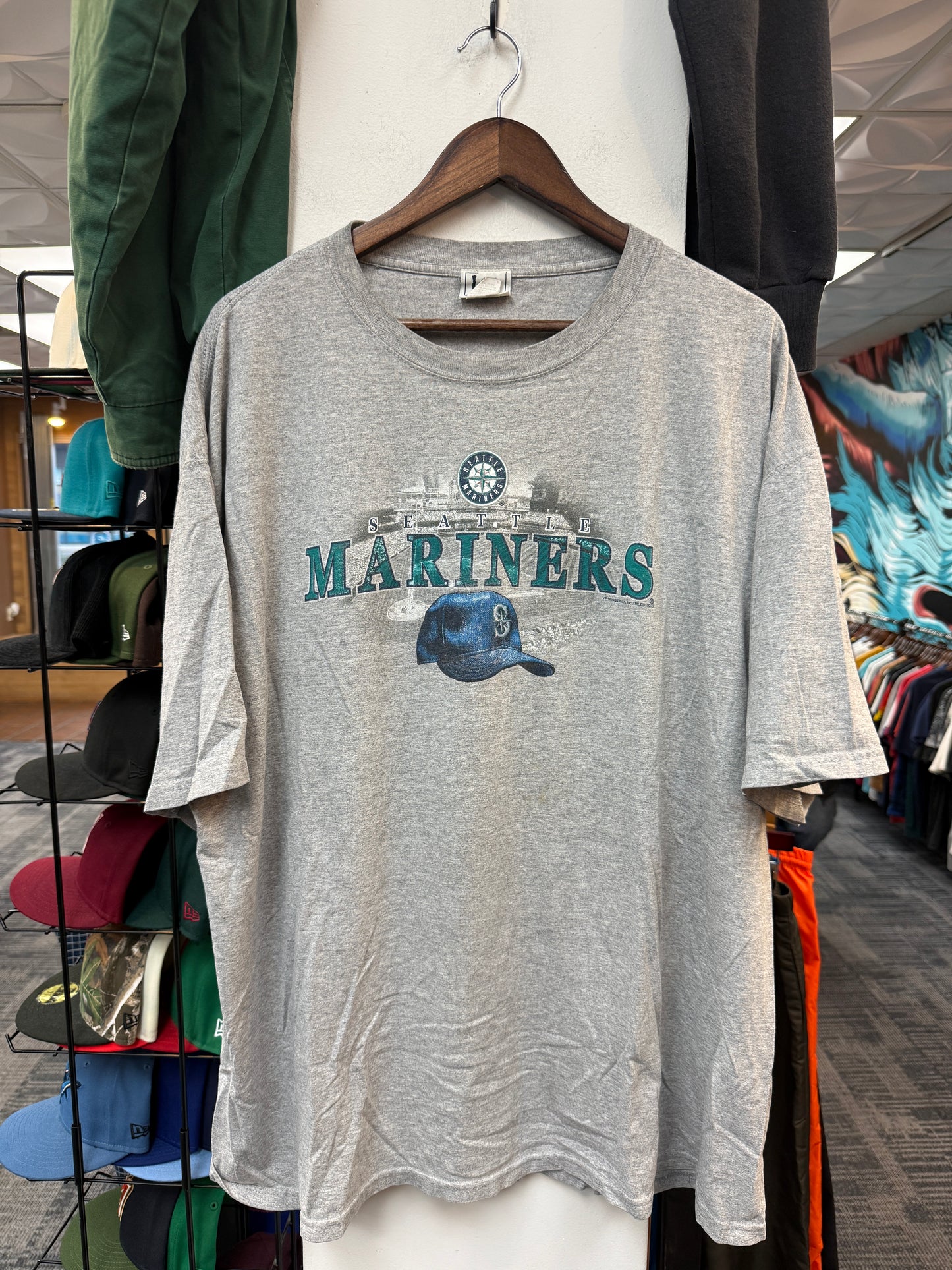 Vintage Mariners Centered Hat Tee