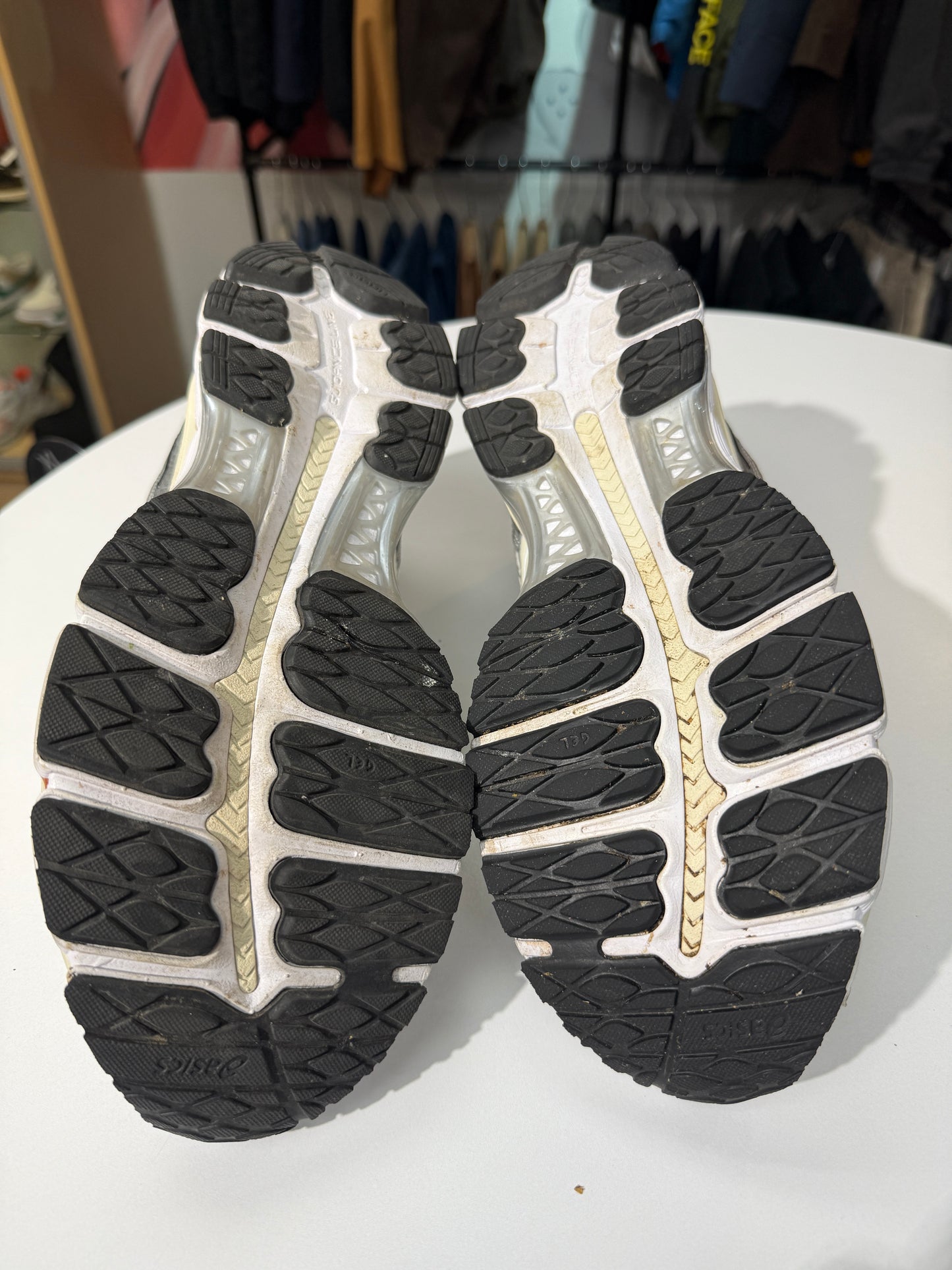 Preowned Ronnie Fieg Knics Asics