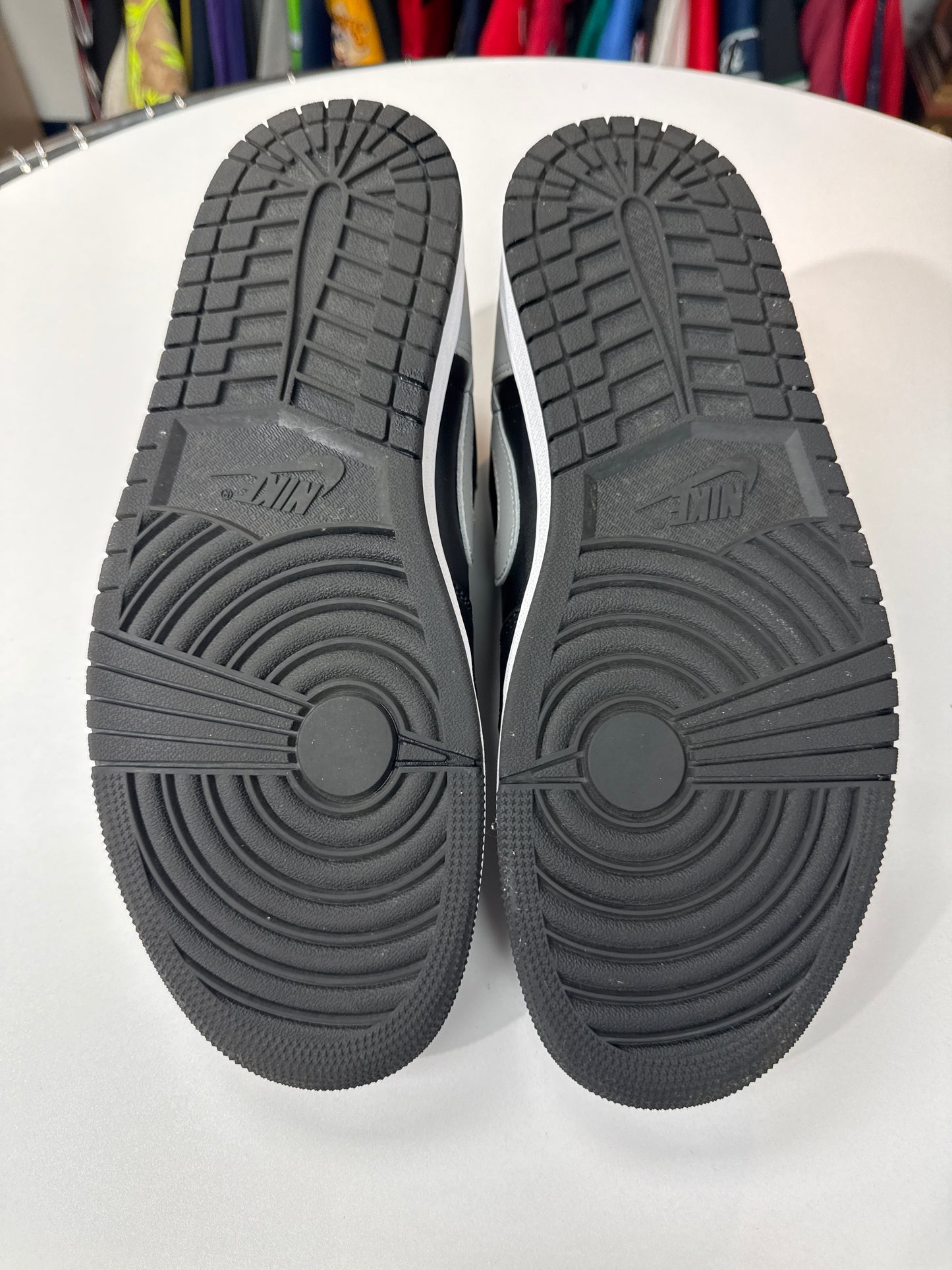 Preowned Jordan 1 Low Shadow (2024)
