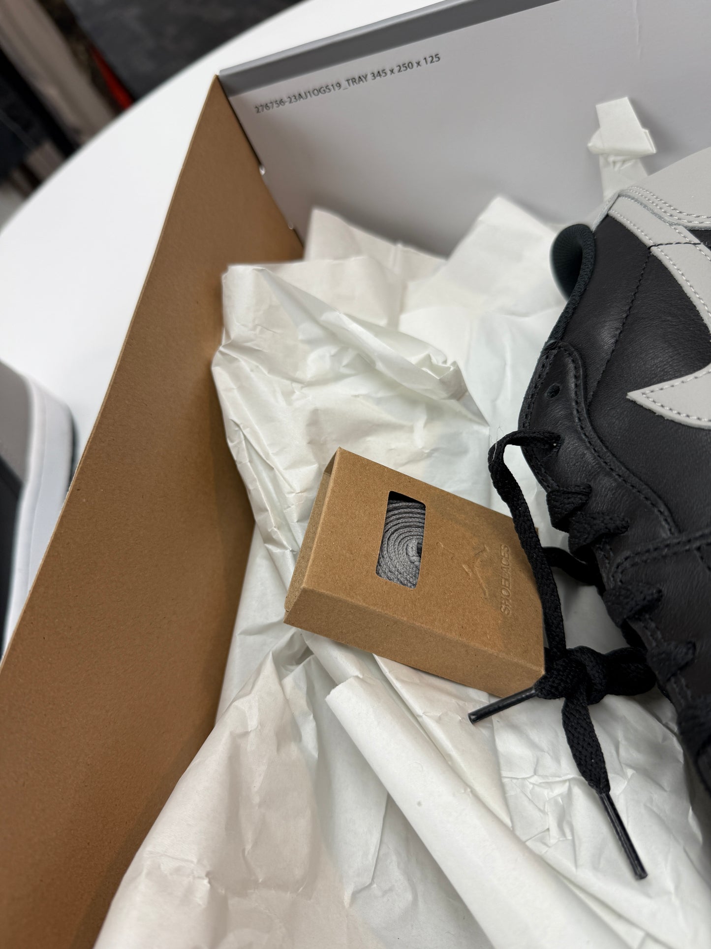 Preowned Shadow Jordan 1 Low (2024)