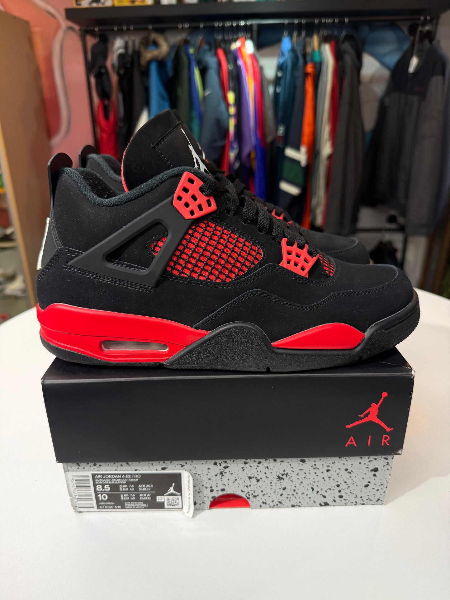 Preowned Red Thunder Jordan 4