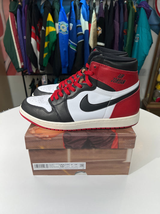 Preowned Jordan 1 Retro High OG Black Toe