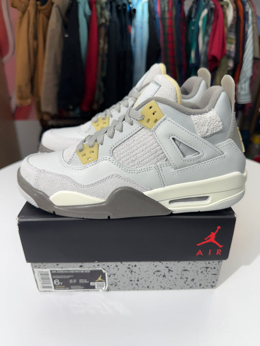 New Craft Photon Dust Jordan 4