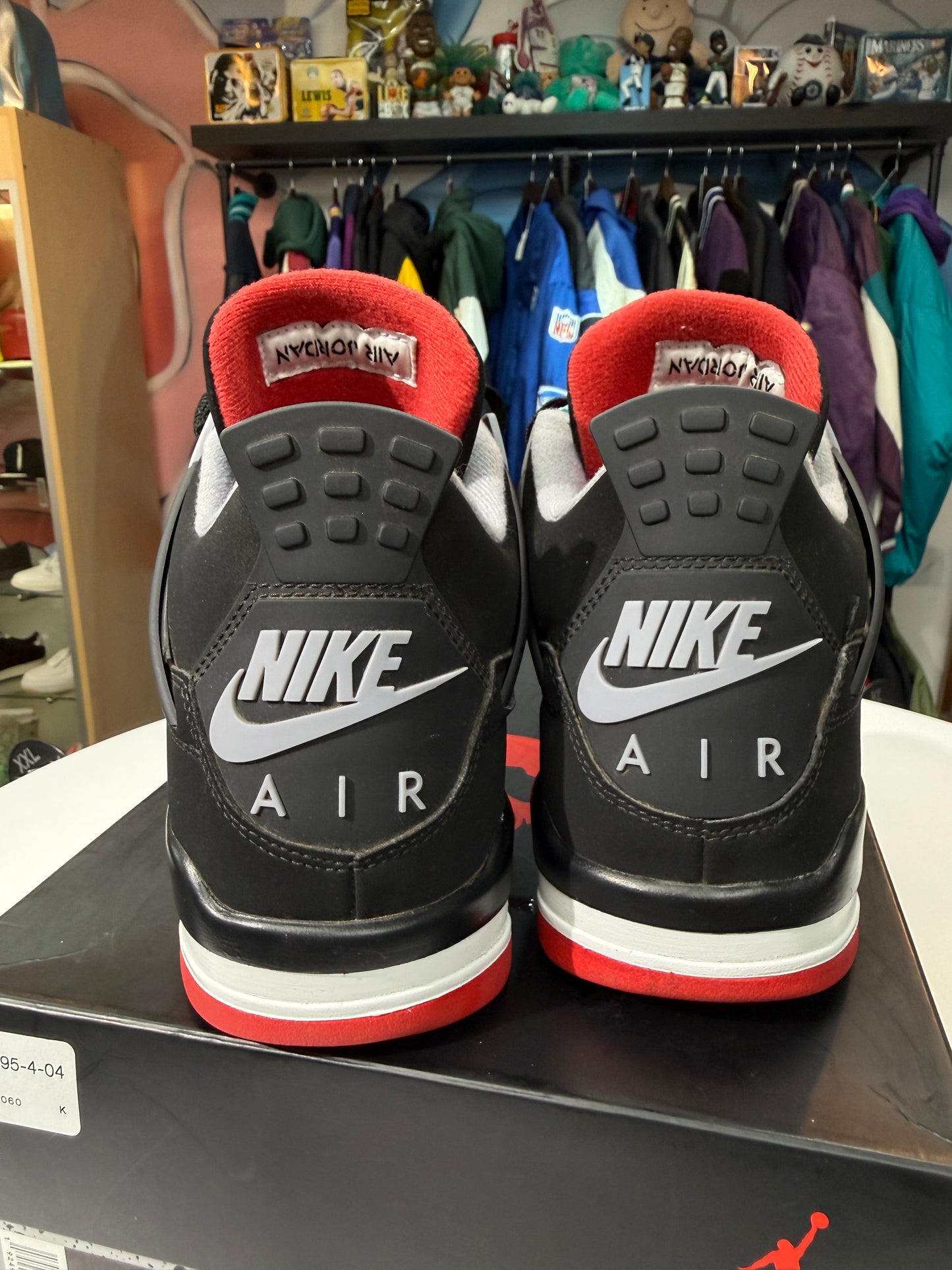 Preowned Bred Jordan 4 (2019)