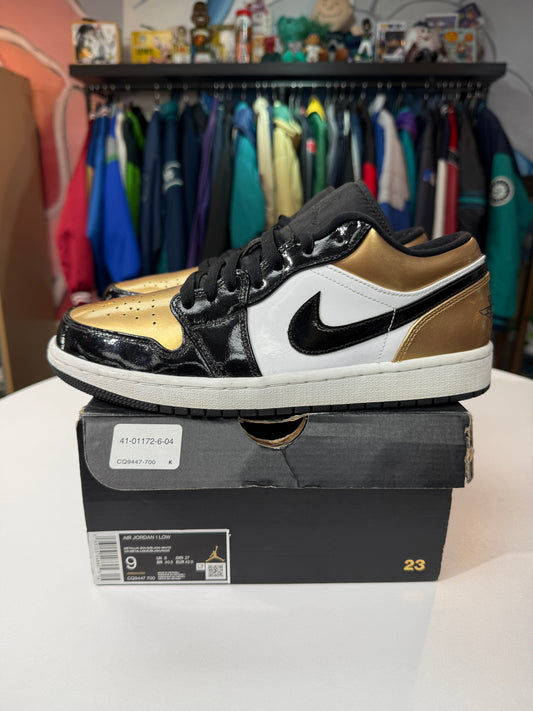 Preowned Gold Toe Jordan 1