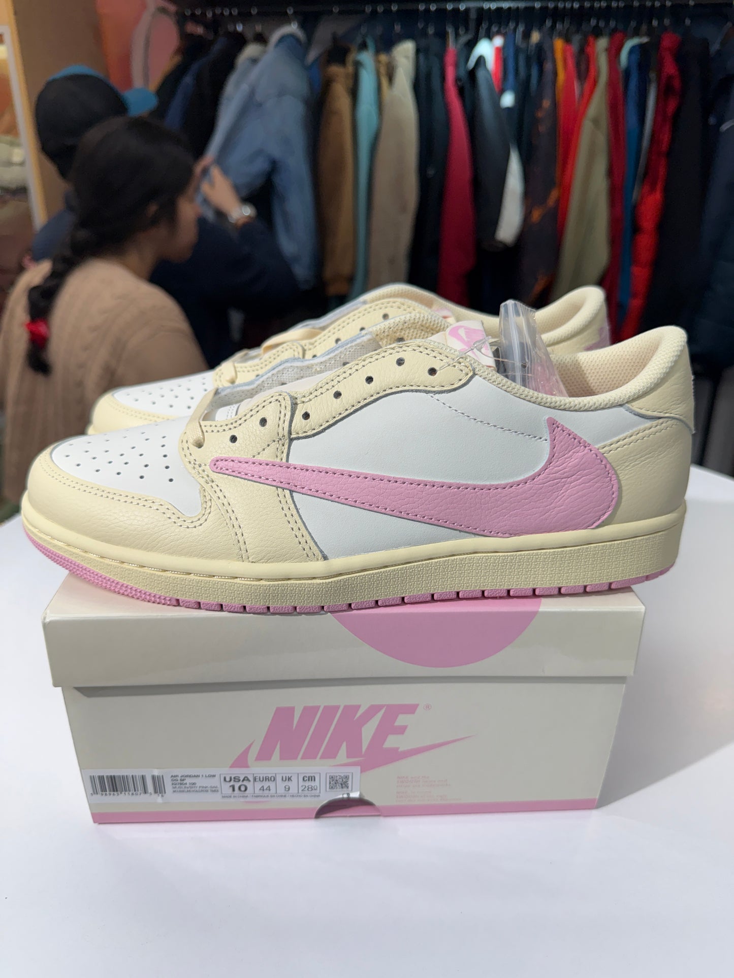 New Shy Pink Travis Scott Jordan 1 Low