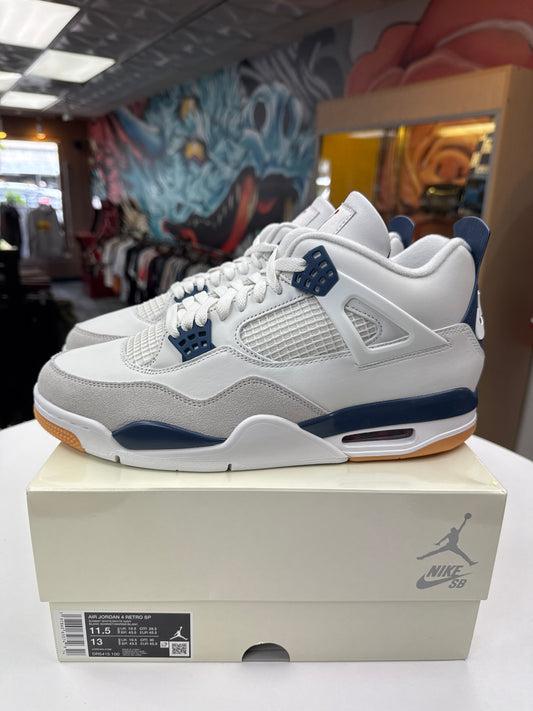New SB Jordan 4 Navy