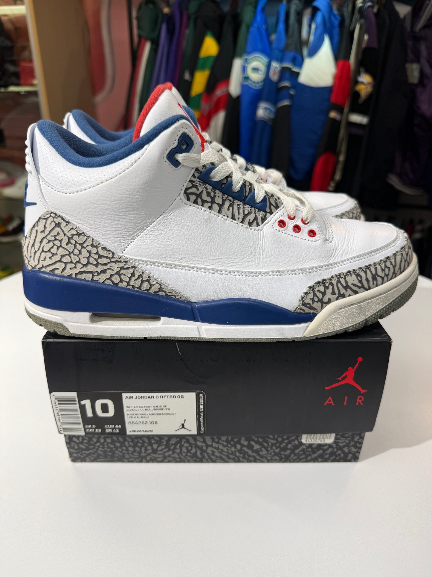 Preowned True Blue Jordan 3 (2016)