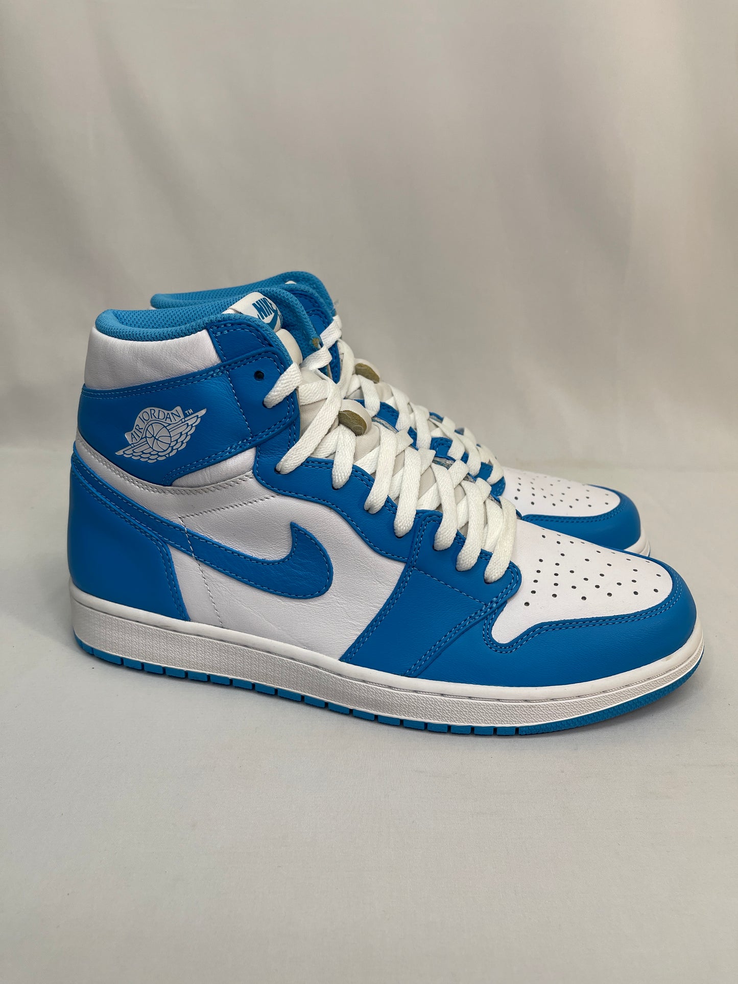 New Jordan 1 UNC