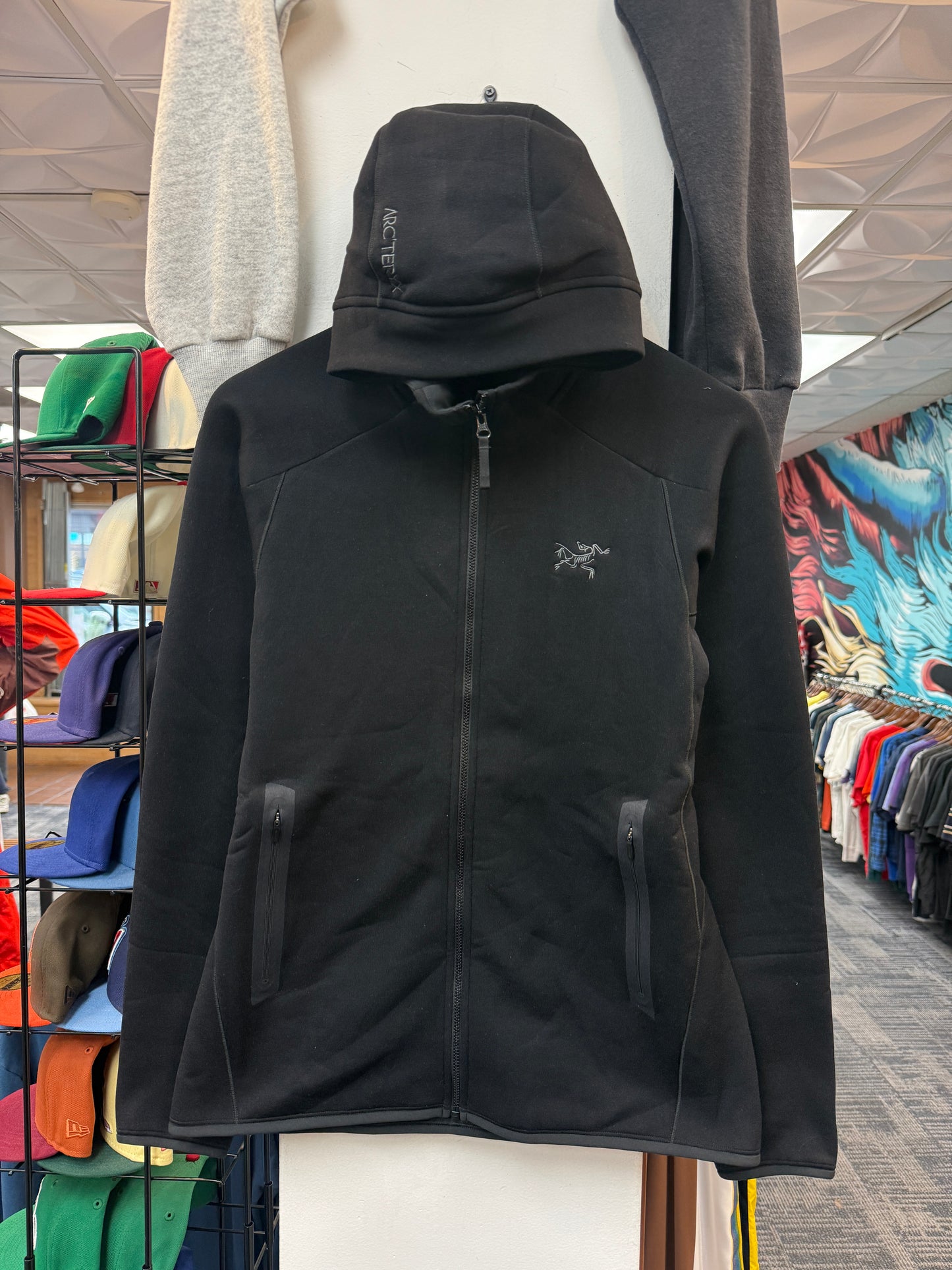 New Arc’teryx Womans Kynaite Hoody