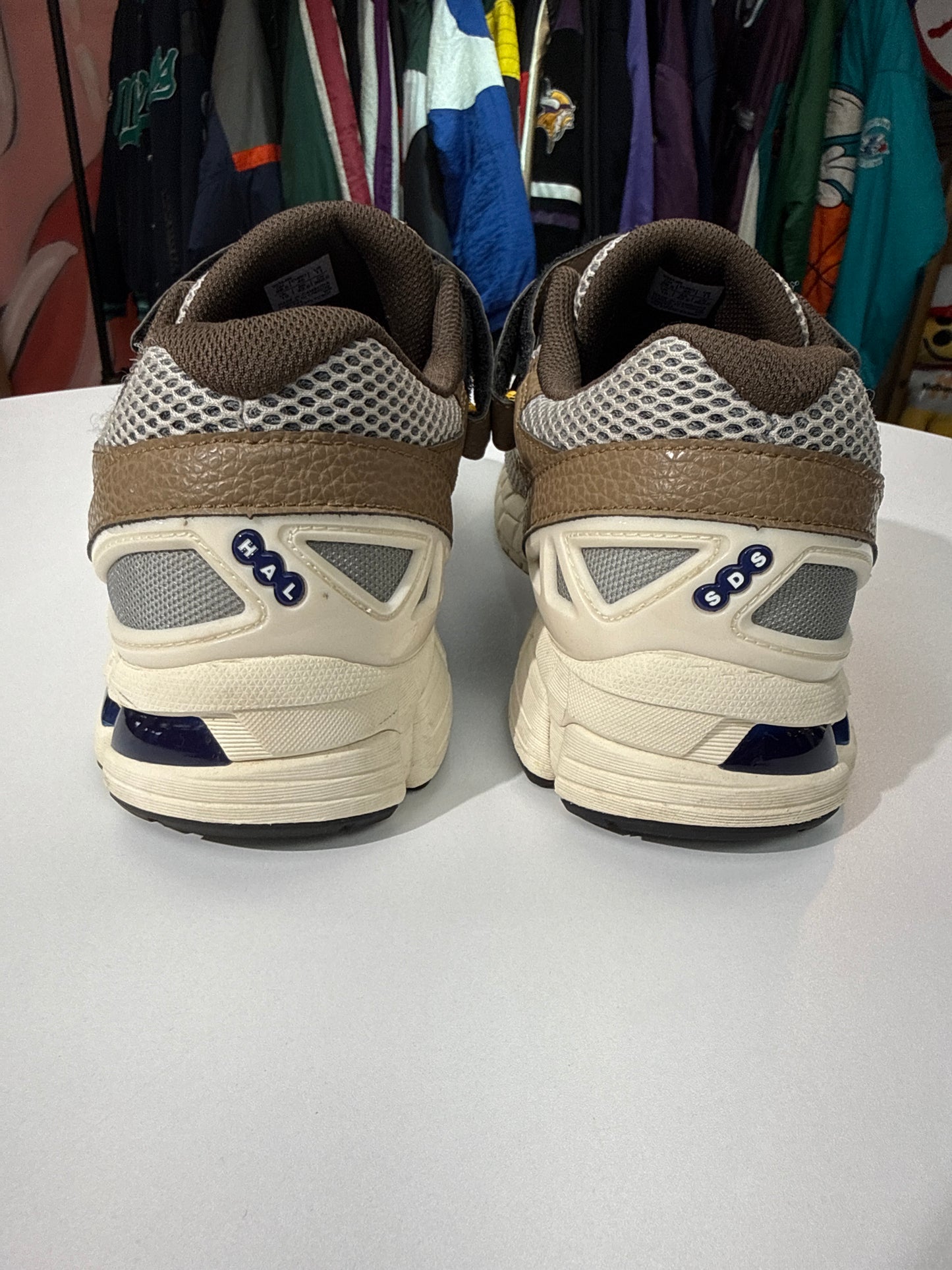 Preowned Asics Gel-Kayano 20 HAL STUDIOS Grey/Olive
