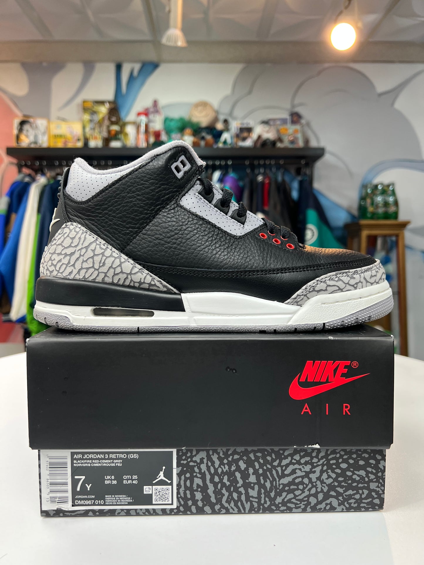 Preowned Jordan 3 Retro Black Cement