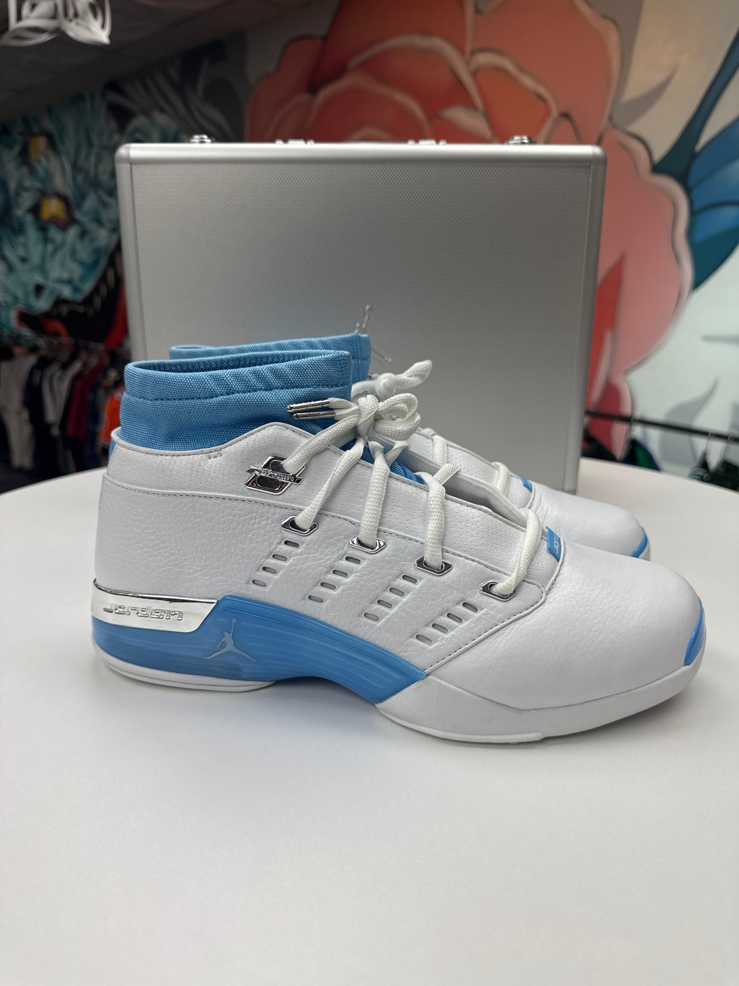 Preowned Jordan 17 UNC