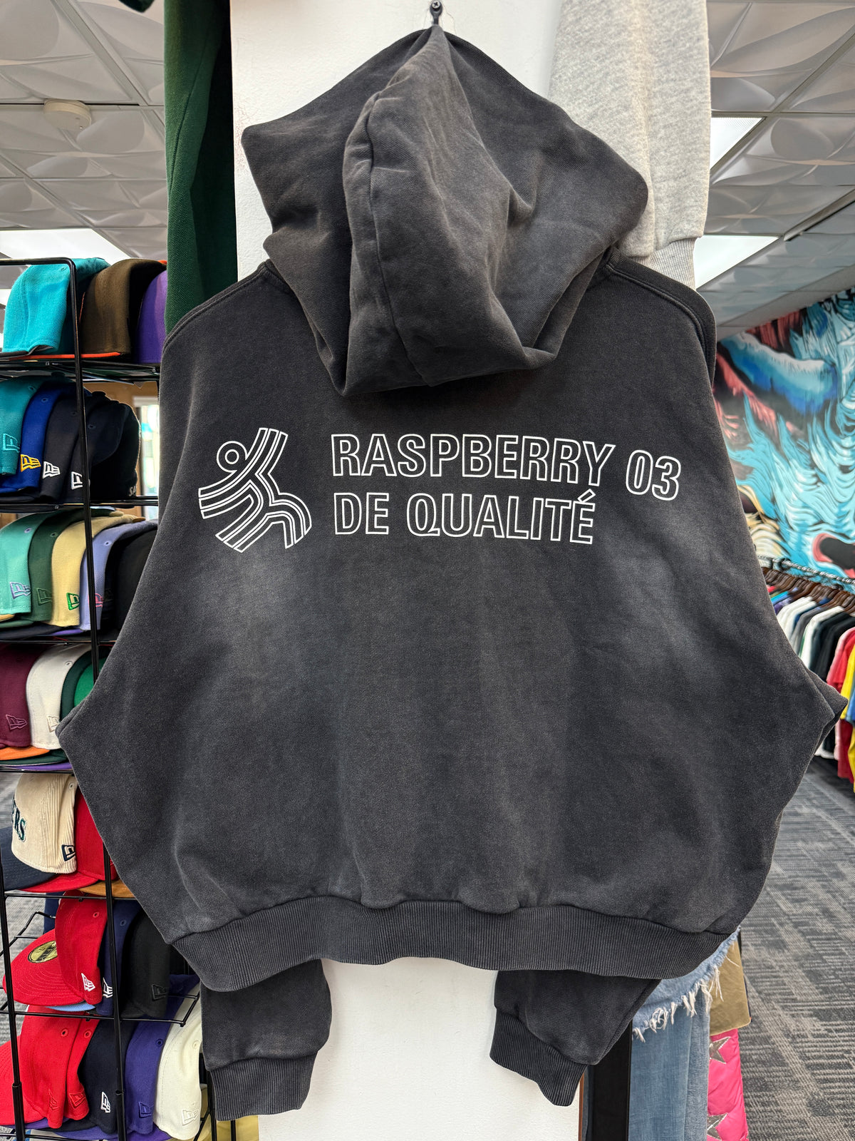 New GV Raspberry Hills Eclair Zip