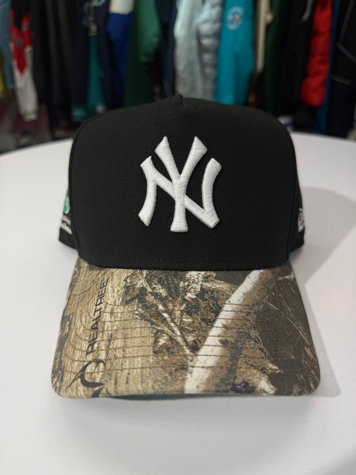 NY Yankees Real Tree Snap