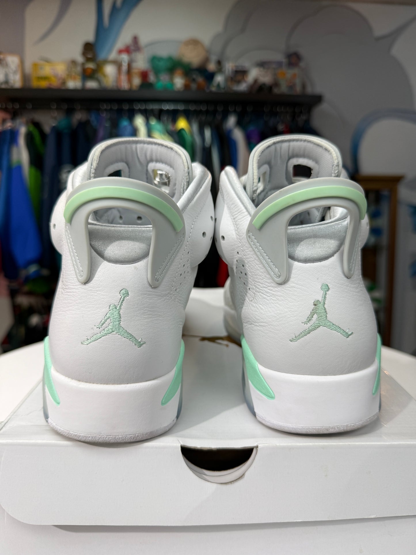 Preowned Mint Foam Jordan 6