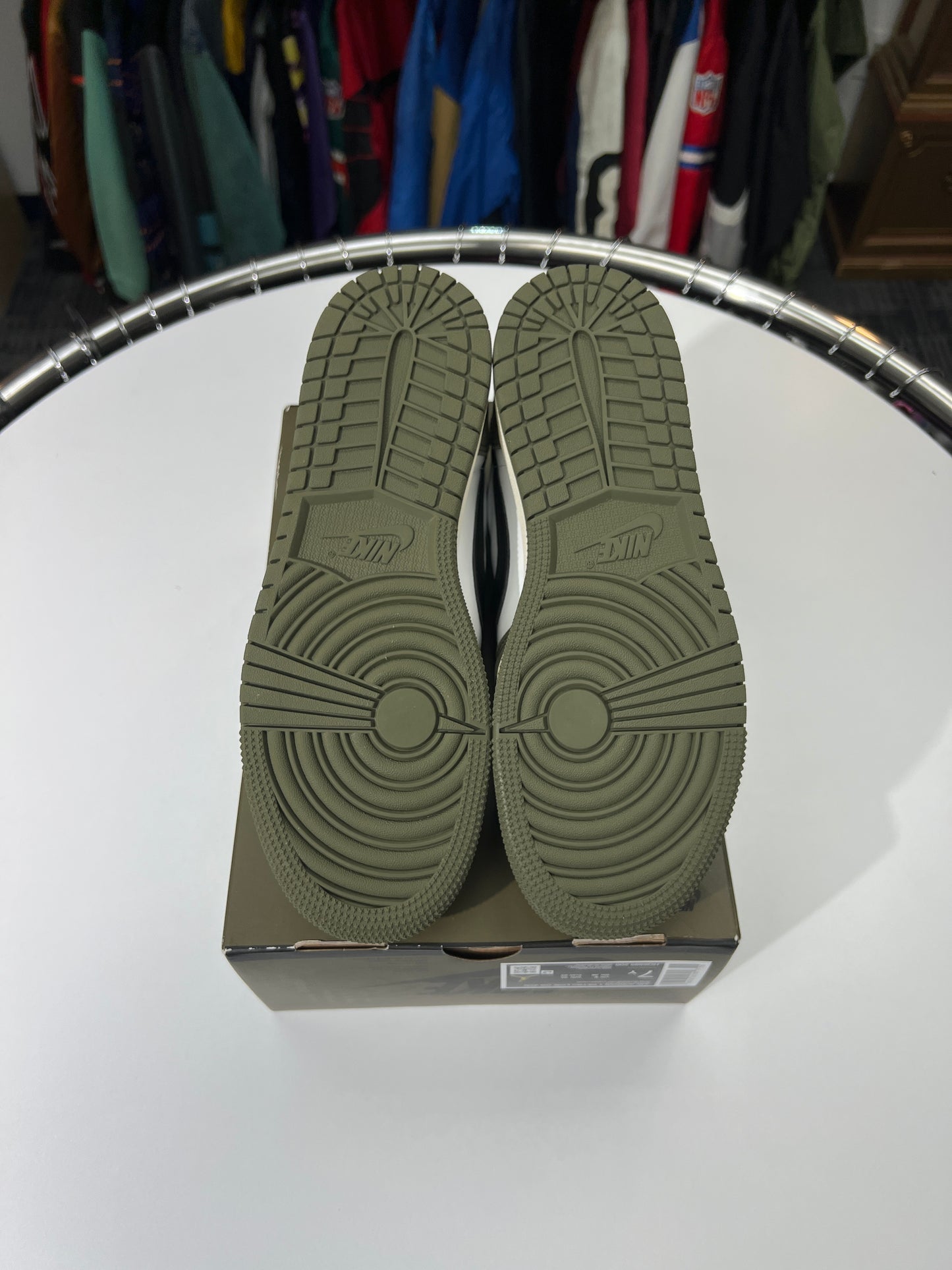 New Jordan 1 Low OG Medium Olive