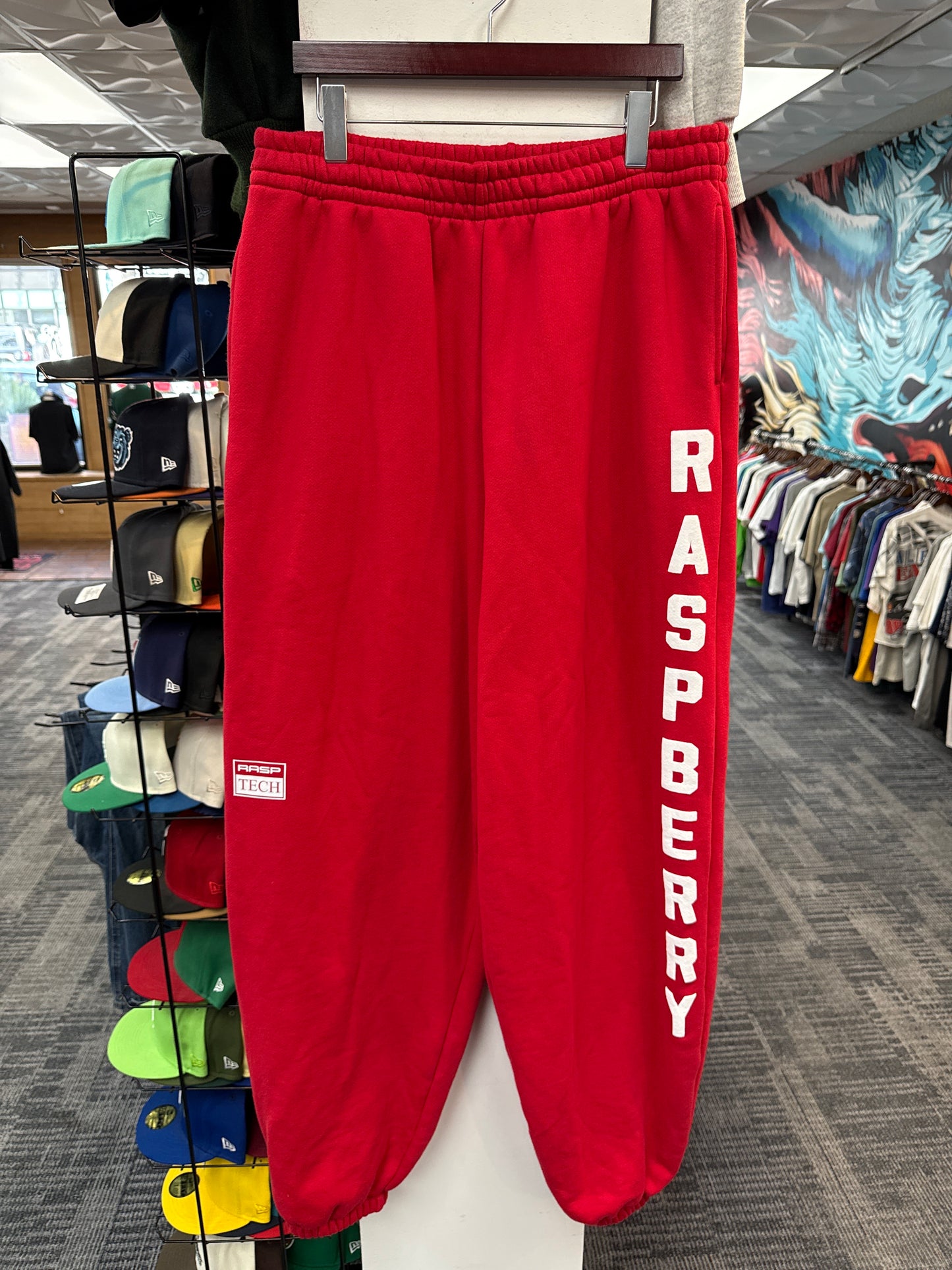 GV Raspberry Hills Weekday Red Sweatpants