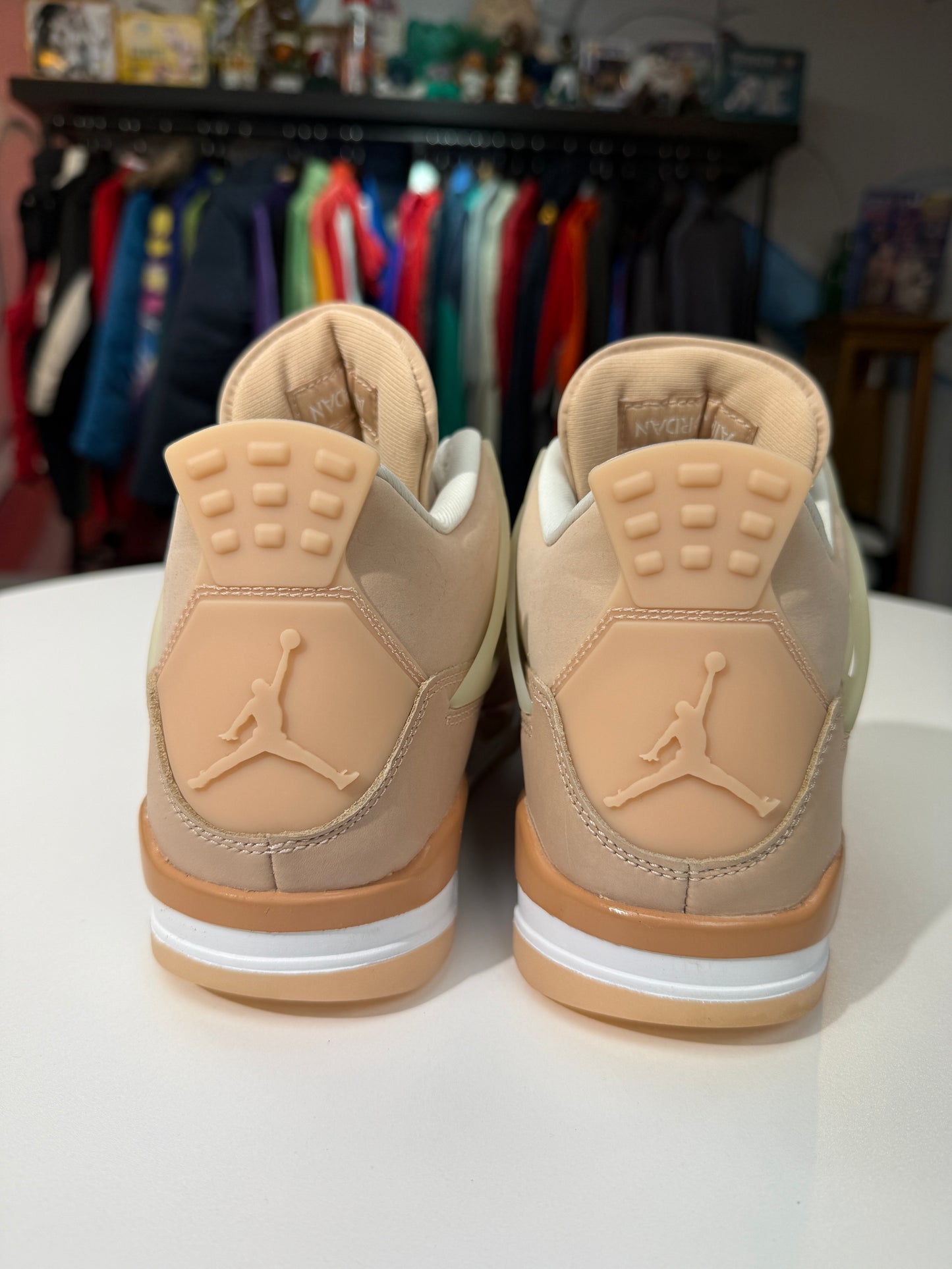 Preowned Shimmer Jordan 4