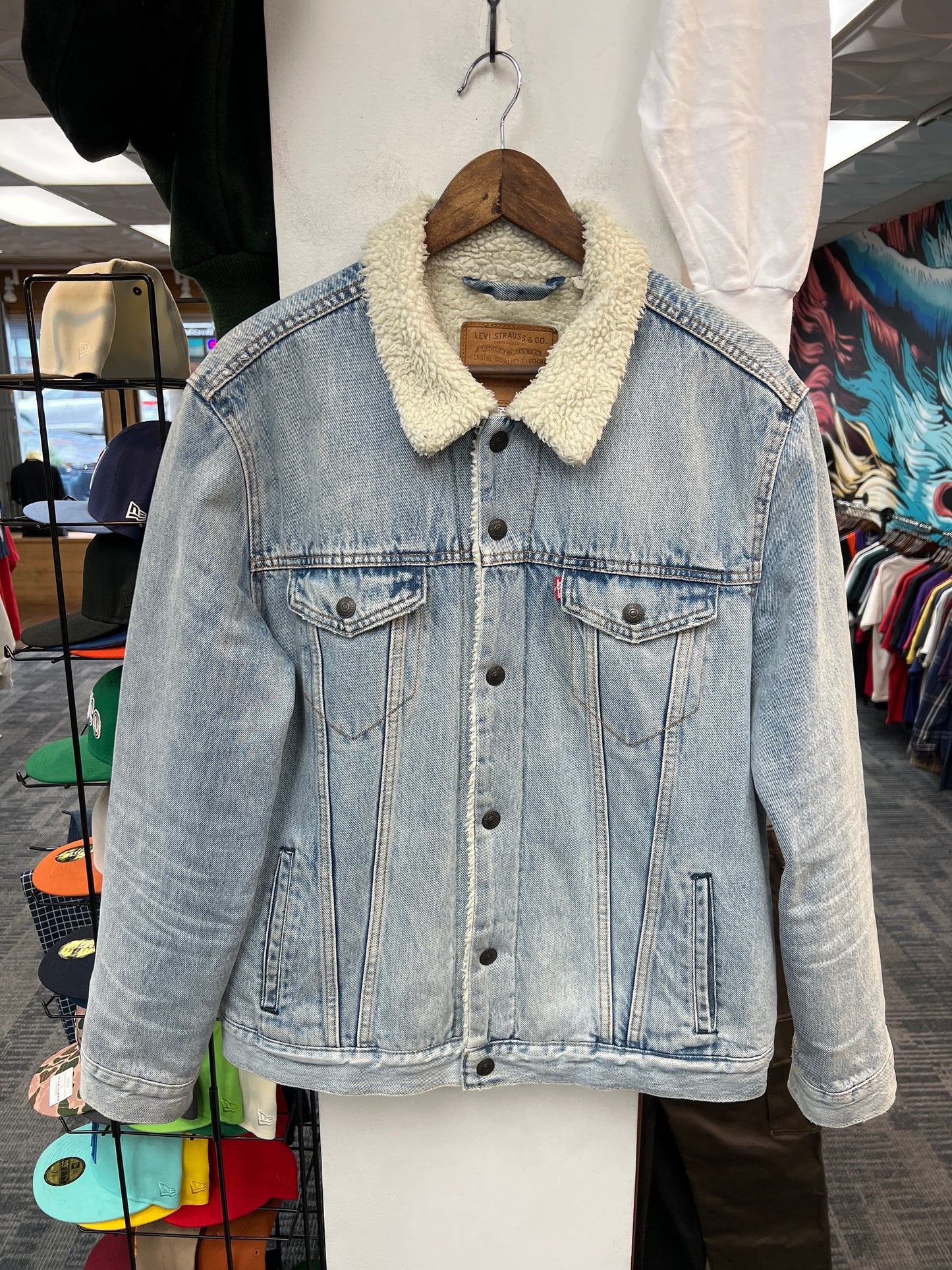 Levi’s Type iii Sherpa Trucker Jacket Light Wash