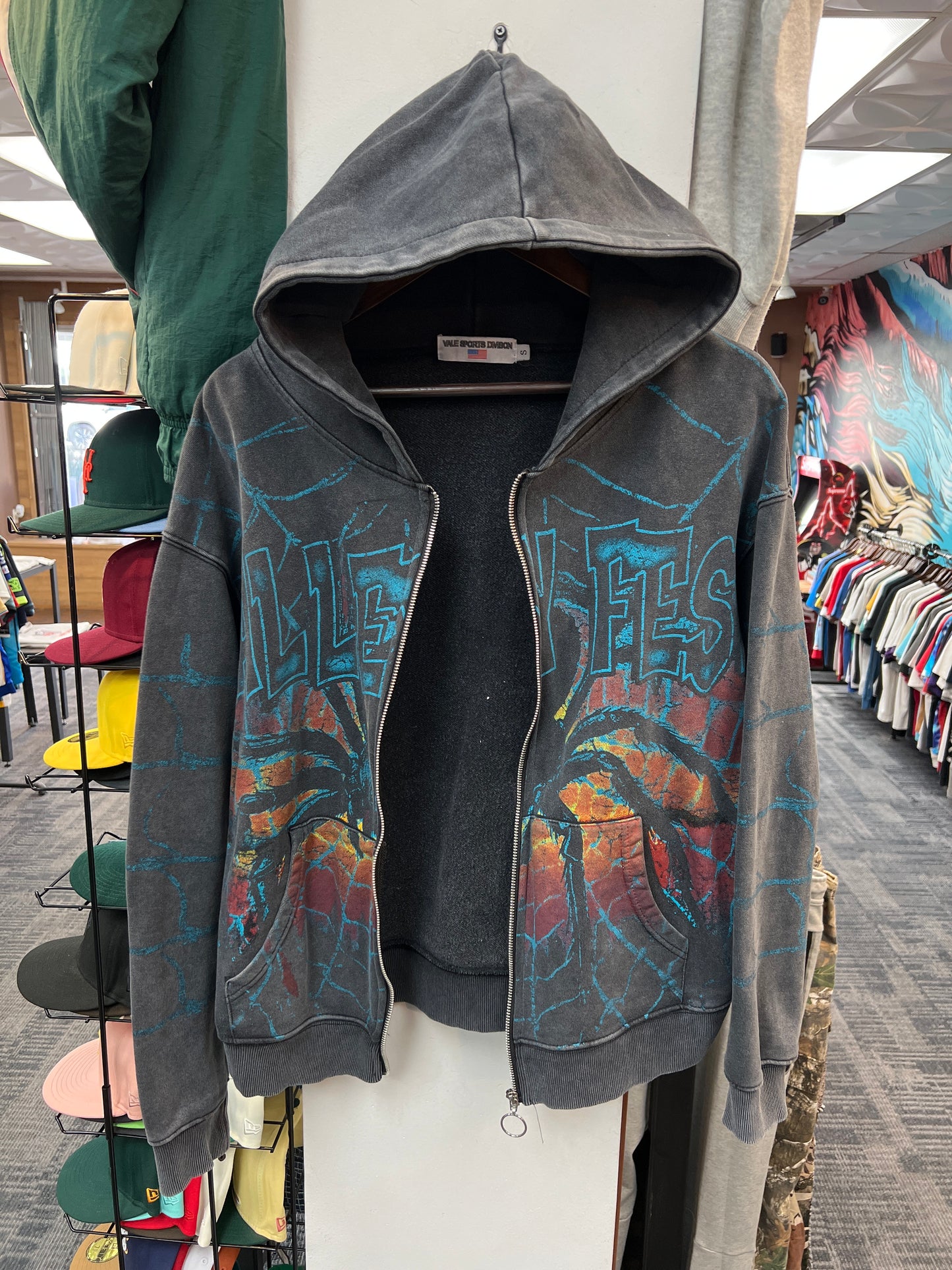 Vale Forever Widow Zip Up