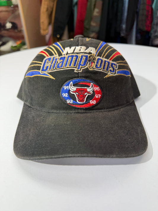 Vintage Bulls 1997 6 Time Champs Snap