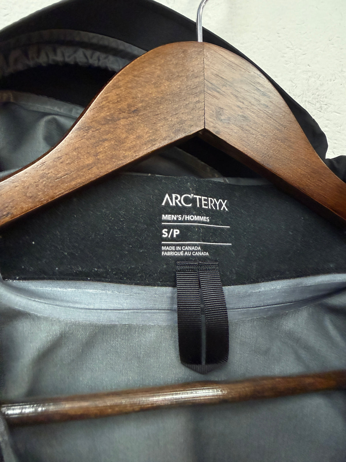 Arc’teryx 24k Black Alpha SV Jacket