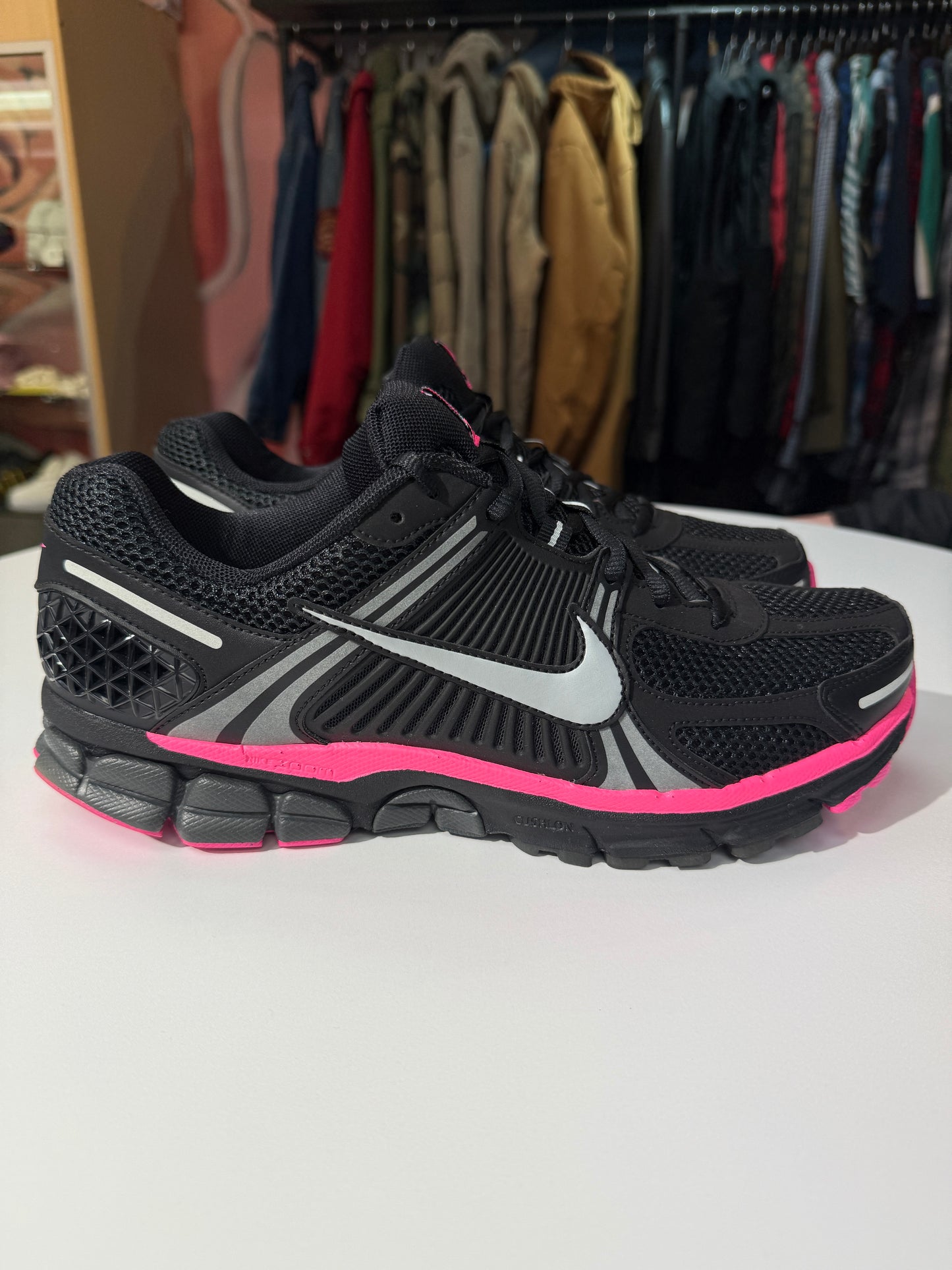 Preowned Pink Blast Nike Zoom Vomero 5