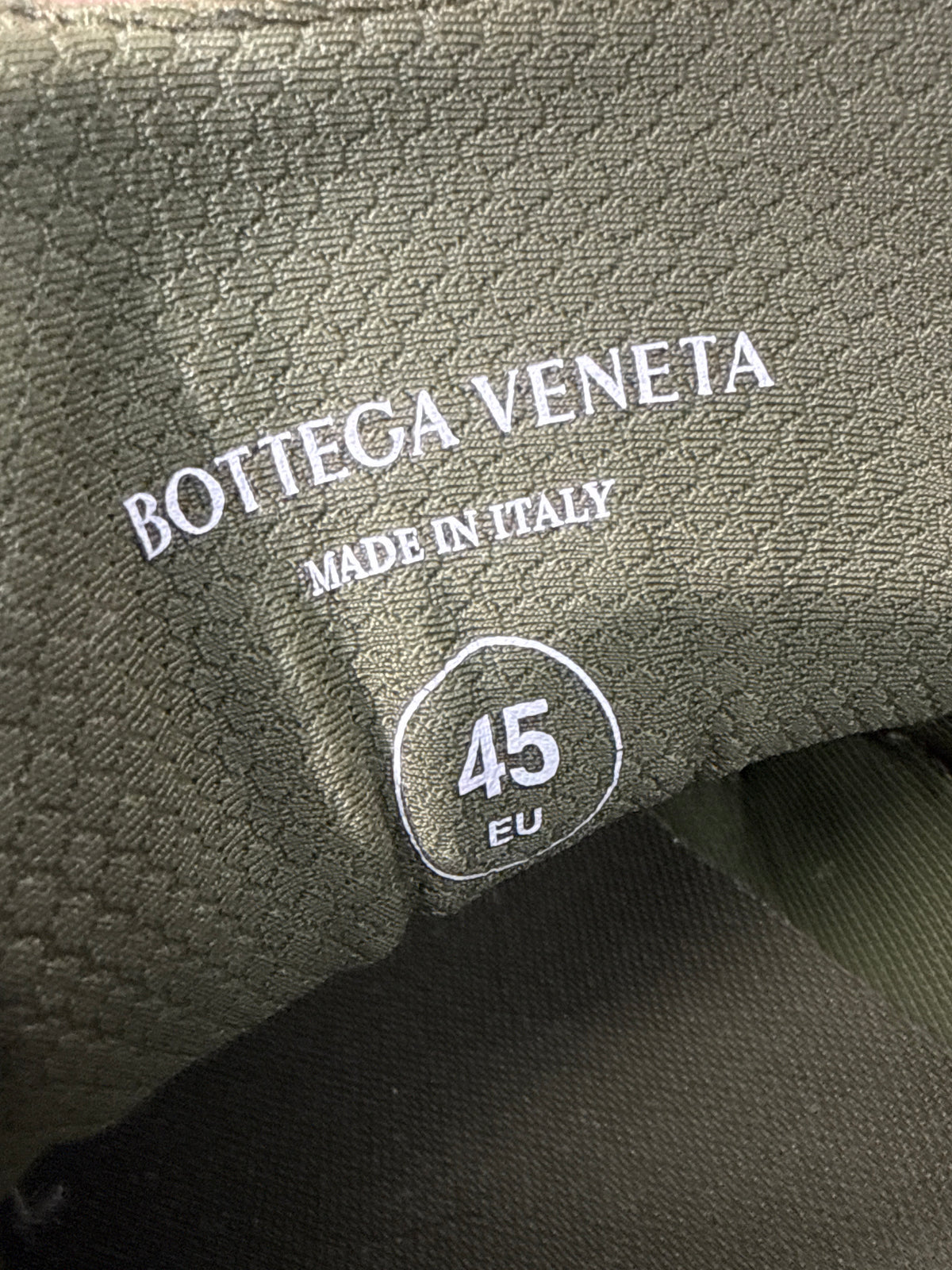 Preowned Bottega Veneta Orbit Sneaker Mud/White