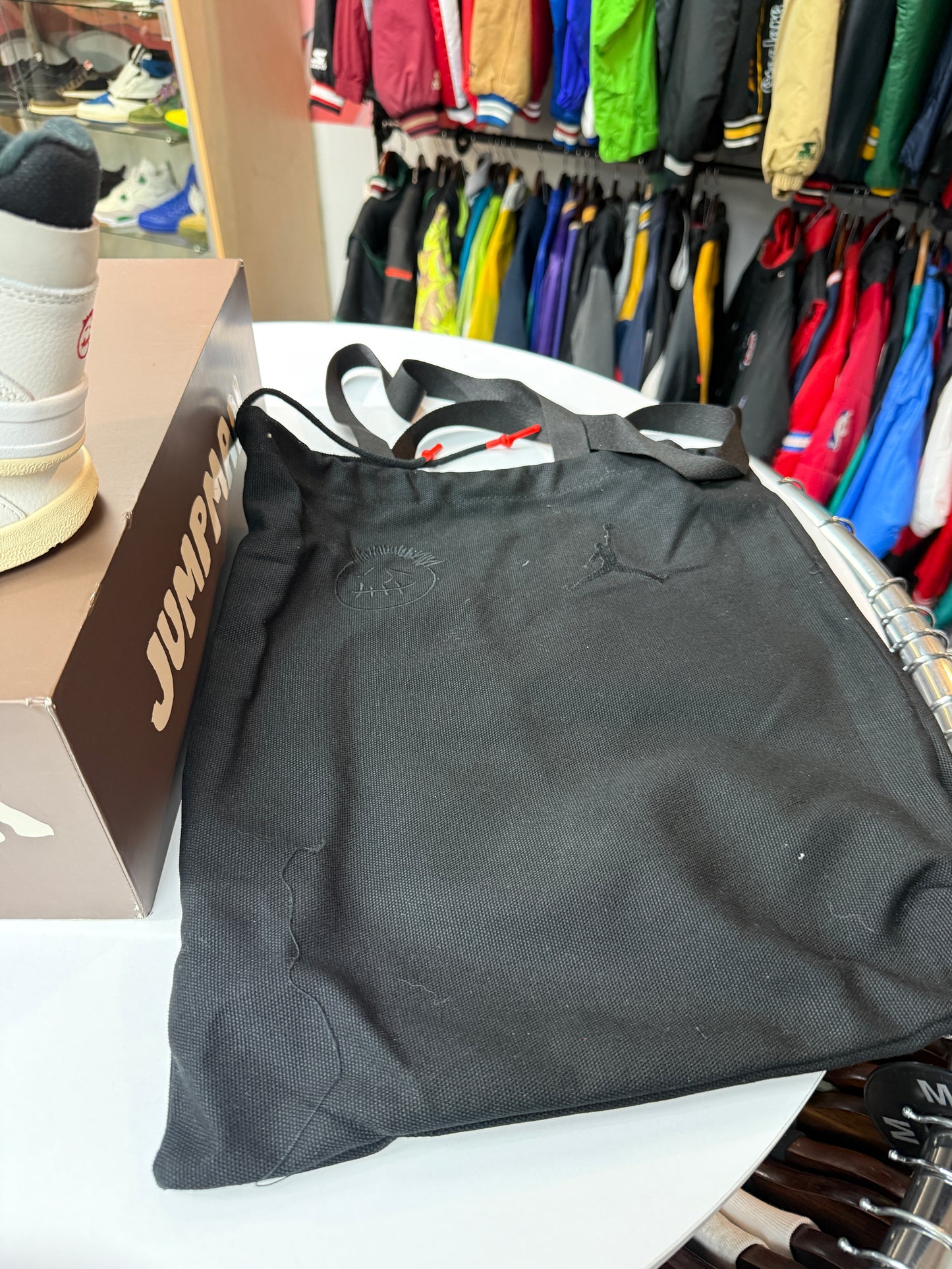 New Jumpman Jack Travis Scott Uni. Red