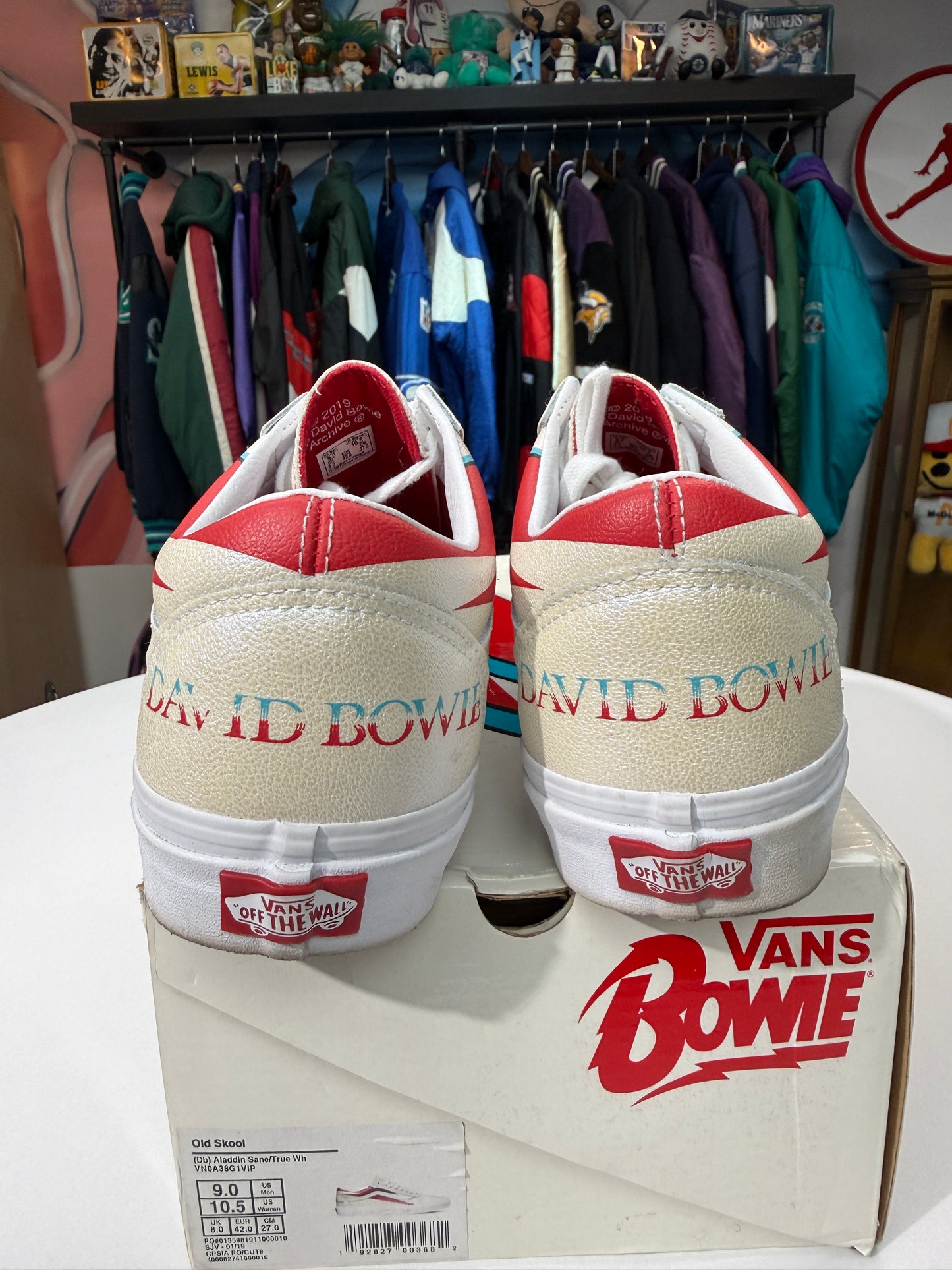 Preowned David Bowie Aladdin Sane Vans