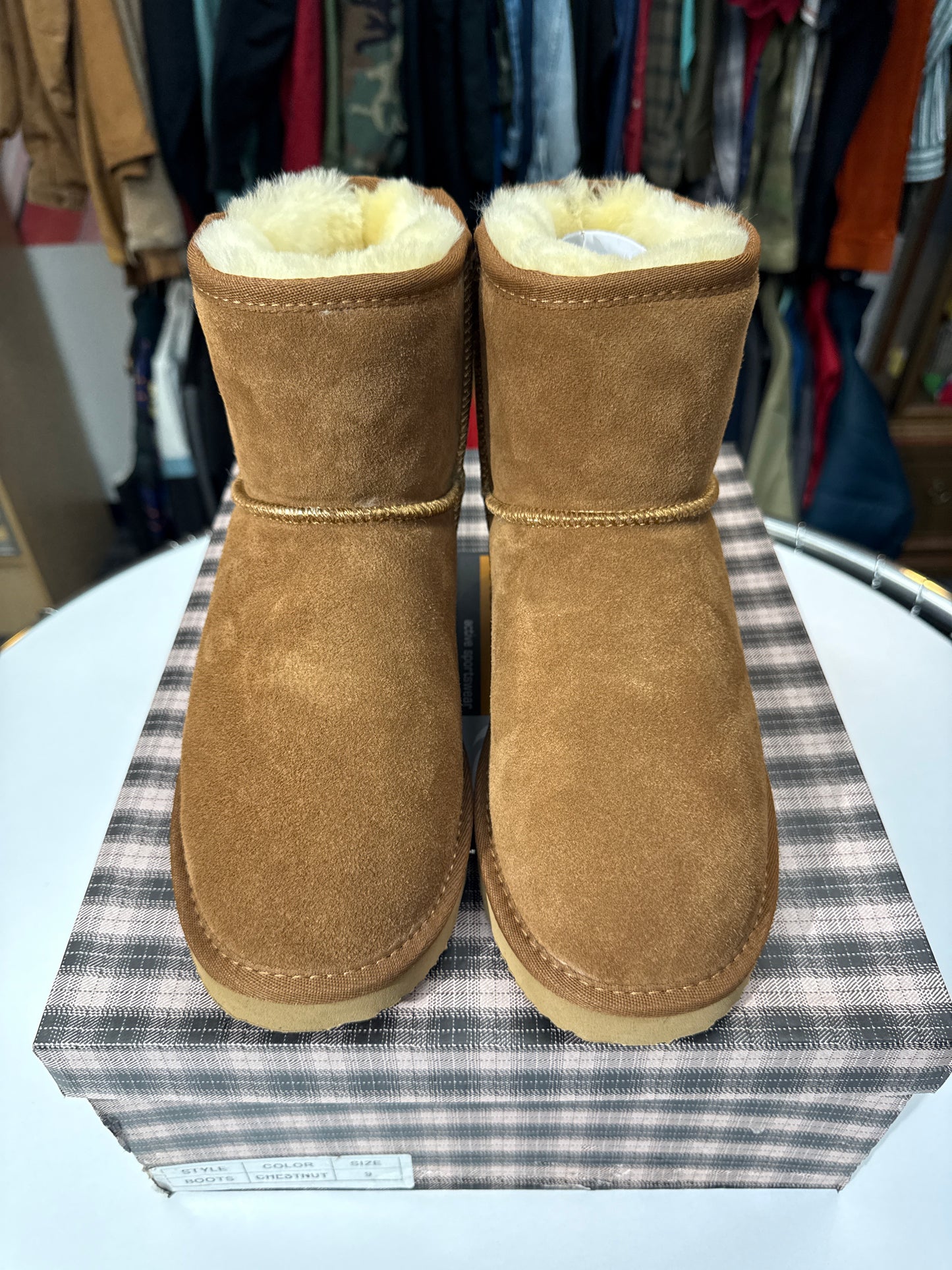 New GV Raspberry Hills Berry Boots Chestnut