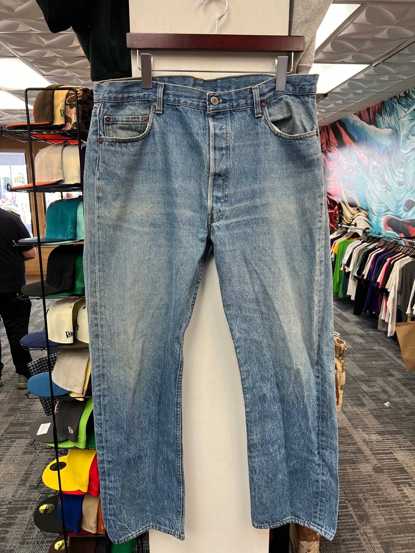 Vintage Levi’s 501 Medium Wash Jeans