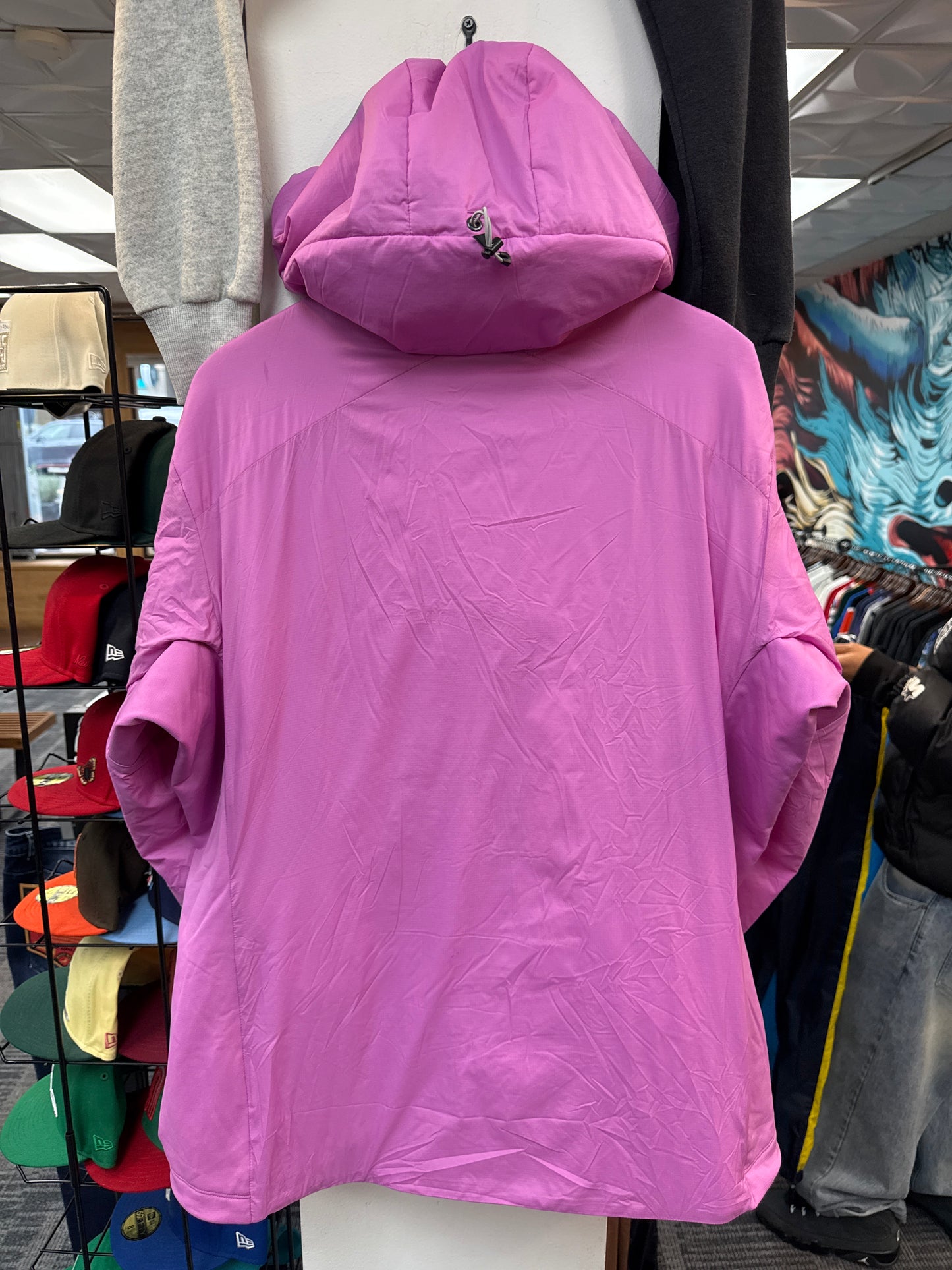 New Arc’Teryx Insulated Atom Hoody Alpenglow