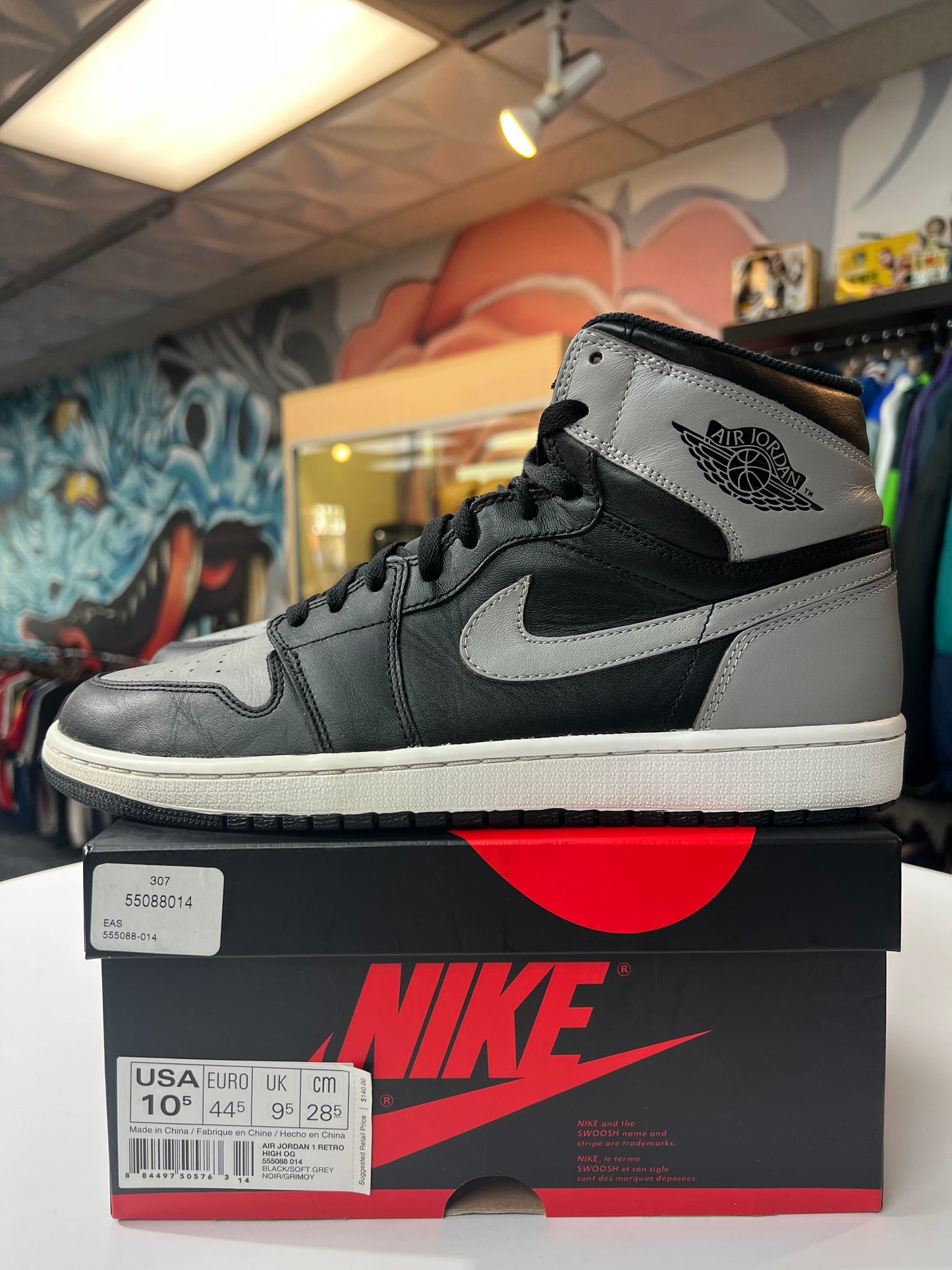 Preowned Jordan 1 Shadow (2013)