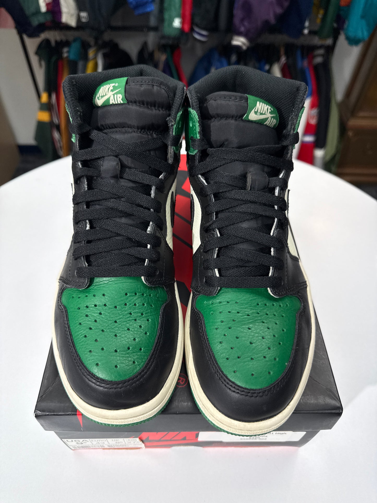 Preowned Jordan 1 Pine Green