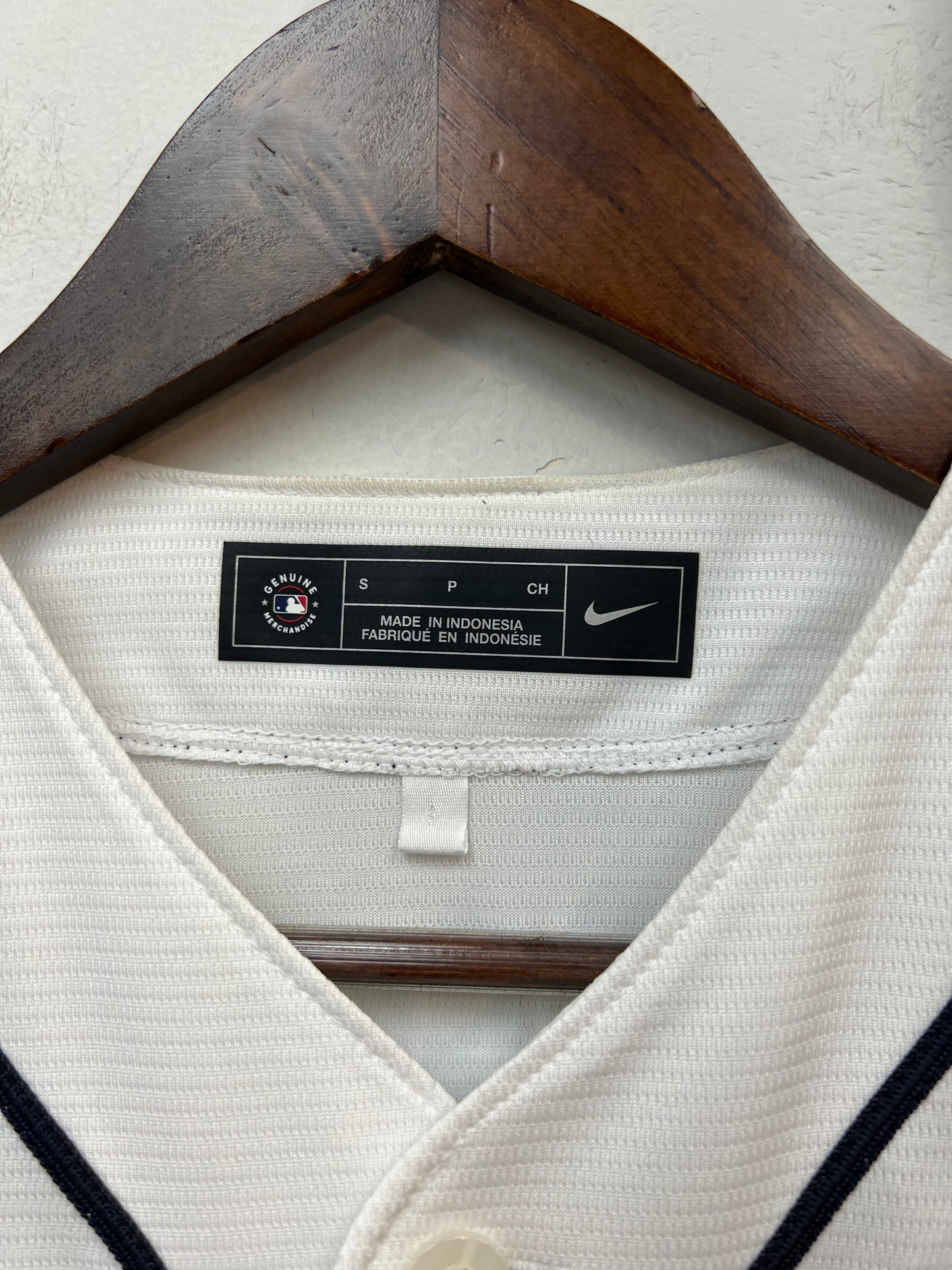 Nike Mariners Lewis Home Limited Jersey